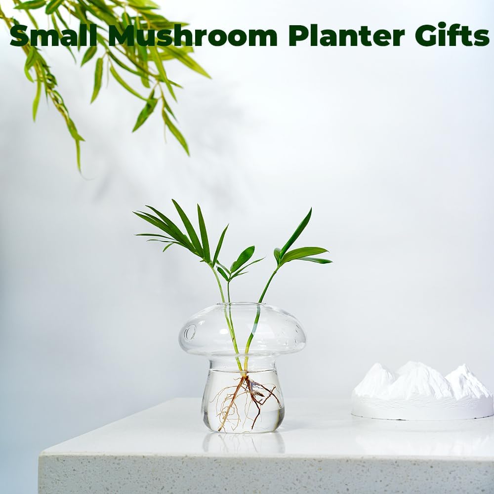 Wall Hanging Mushroom Vase, Small Plant Propagation Stations Cute Mushroom Glass Planter Terrarium Indoor Hydroponic Flower Holder for Elegant Home Decor Gifts, Clear, 2 PCS