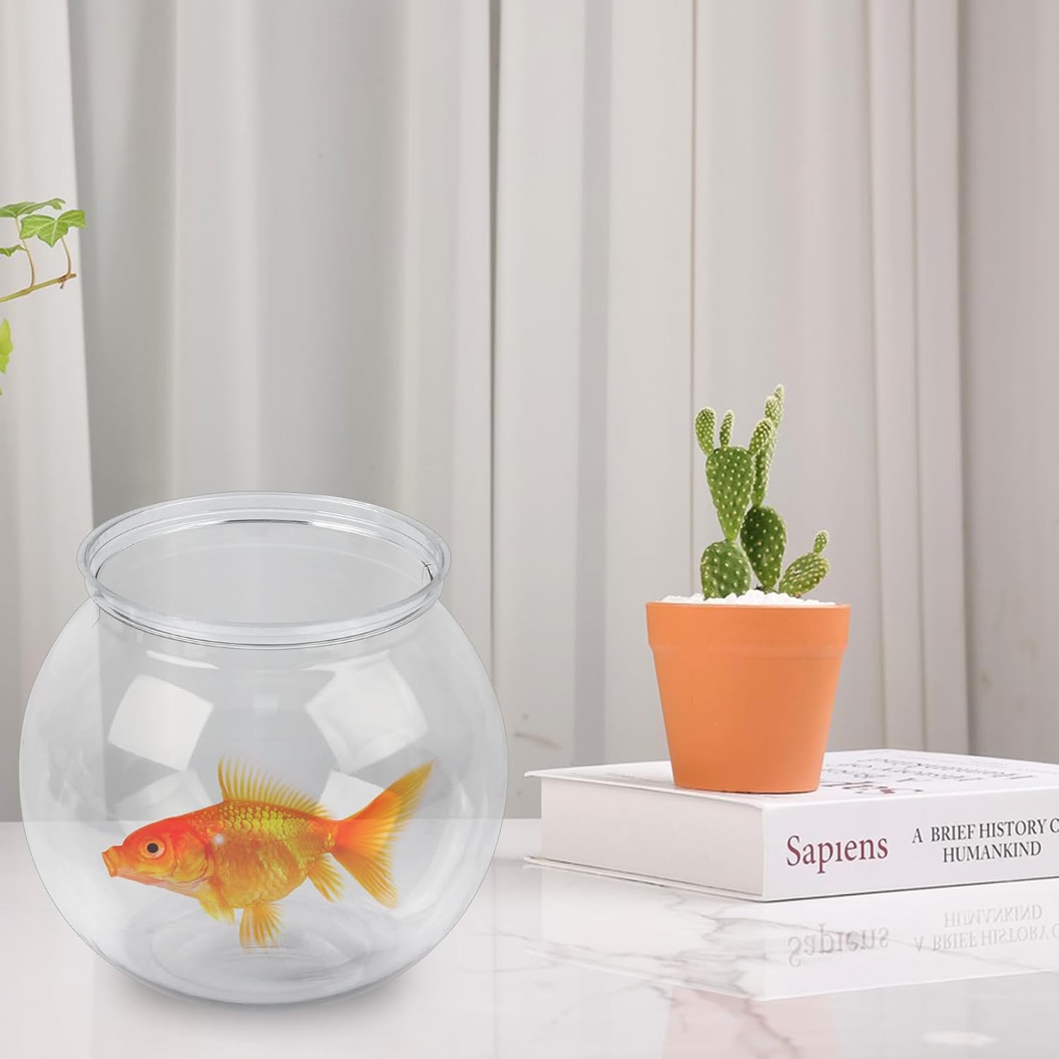 MIDELONG Mini Plastic Fish Bowl, 27 oz Decorative Fish Bowls Unbreakable Heavy Duty Goldfish Bowl for Centerpiece Vases, Party Decorations, Pack of 1