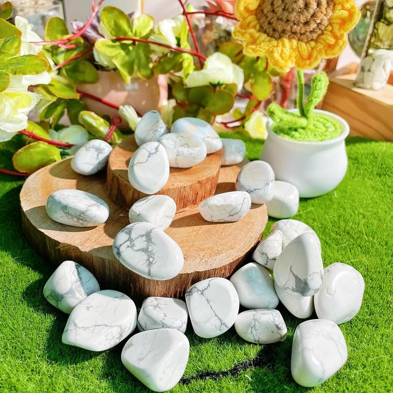 DUQGUHO White Turquoise Crystals Bulk Natural Irregular Polished Stones Tumbled Crystals Gemstone Rocks for Beginners Gift 200g