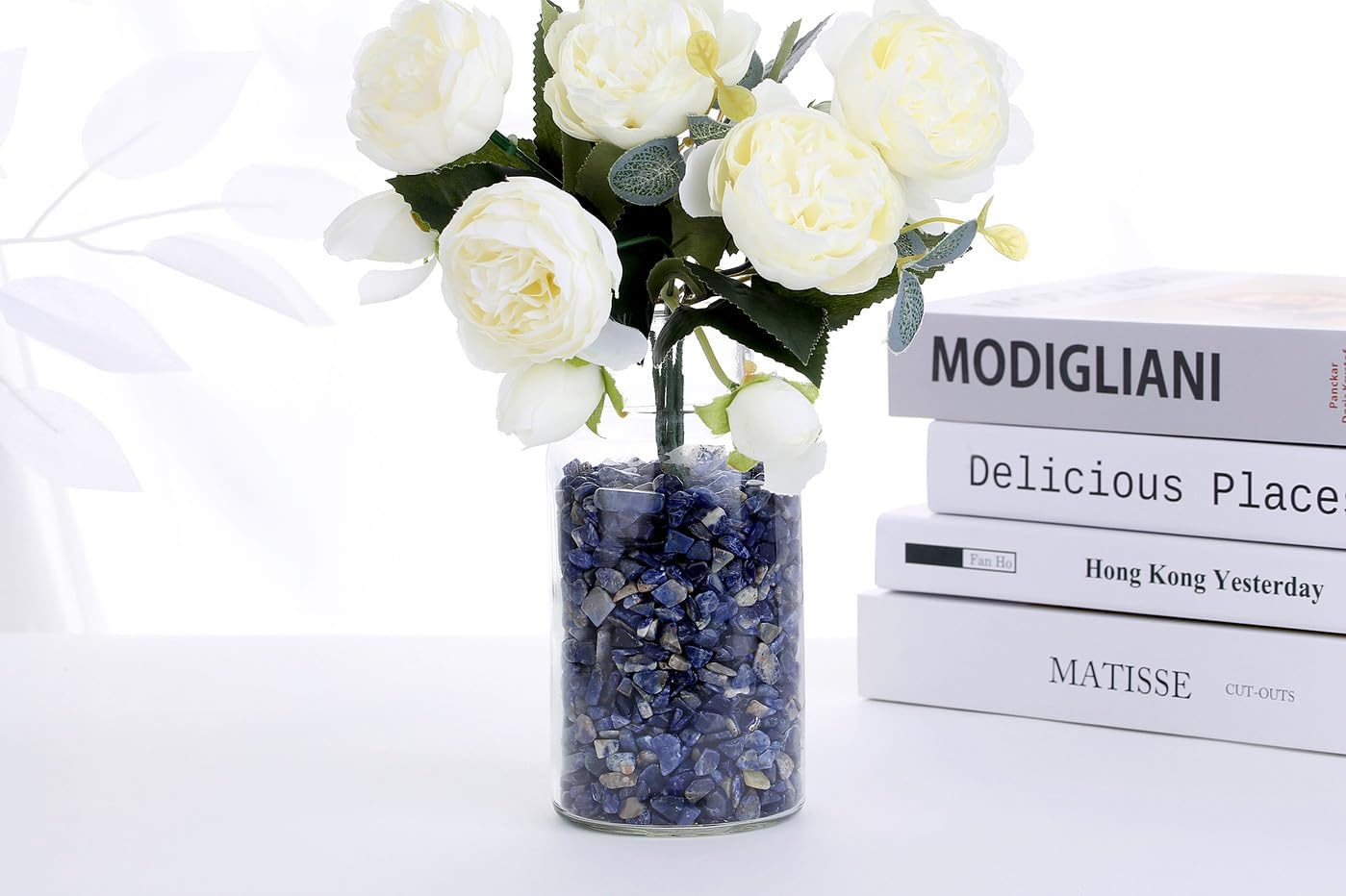 QINJIEJIE 0.9Lbs Blue Sodalite Rocks for Plants Vase Filler Small Gravel Bulk Irregular Shaped Decorative Aquarium Stones Terrarium Pebbles Landscaping Sand Crystal Chips Fish Tank Decorations