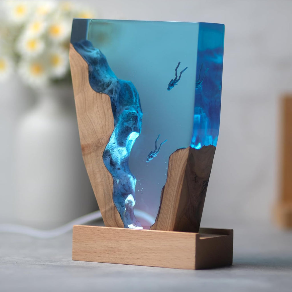 Epoxy Resin Lamp, Ocean Night Light,Artistry Home Decor Bedside Nightlight, Unique Resin Lighting, Nightstand Decorations for Bedroom, Suitable for Holidays(6inch-Two Divers)