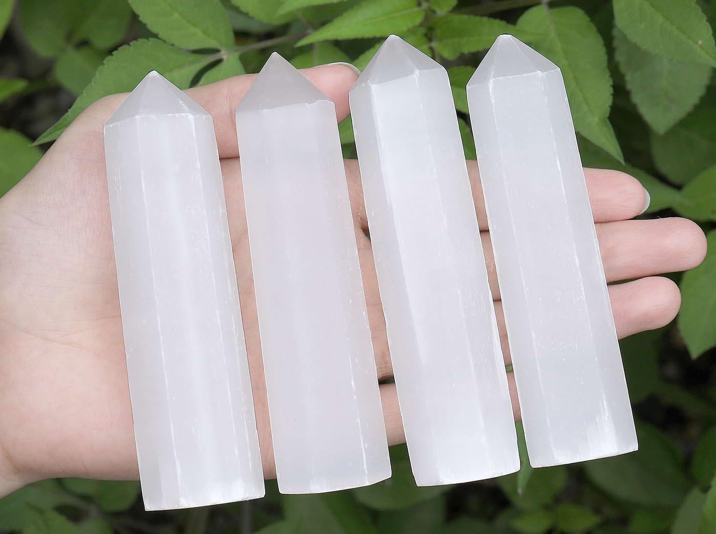 LAIDANLA Selenite Healing Crystals Wands 3.5-4" Natural Reiki Energy Wand Stone Hexagonal Point Obelisk Large Crystal Gemstones for Meditation Therapy Crystal Grid Gifts Decoration 1Pcs