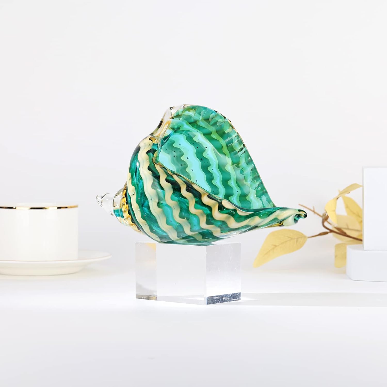 DOVDOV Blown Glass Conch Decorative Sculpture, Modern Glass Art - Conch Shell Decorative Statue, Shell Sculpture for Dining Table, Entryway, Coffee Table, Living Room, Kitchen, Shelf Filler.