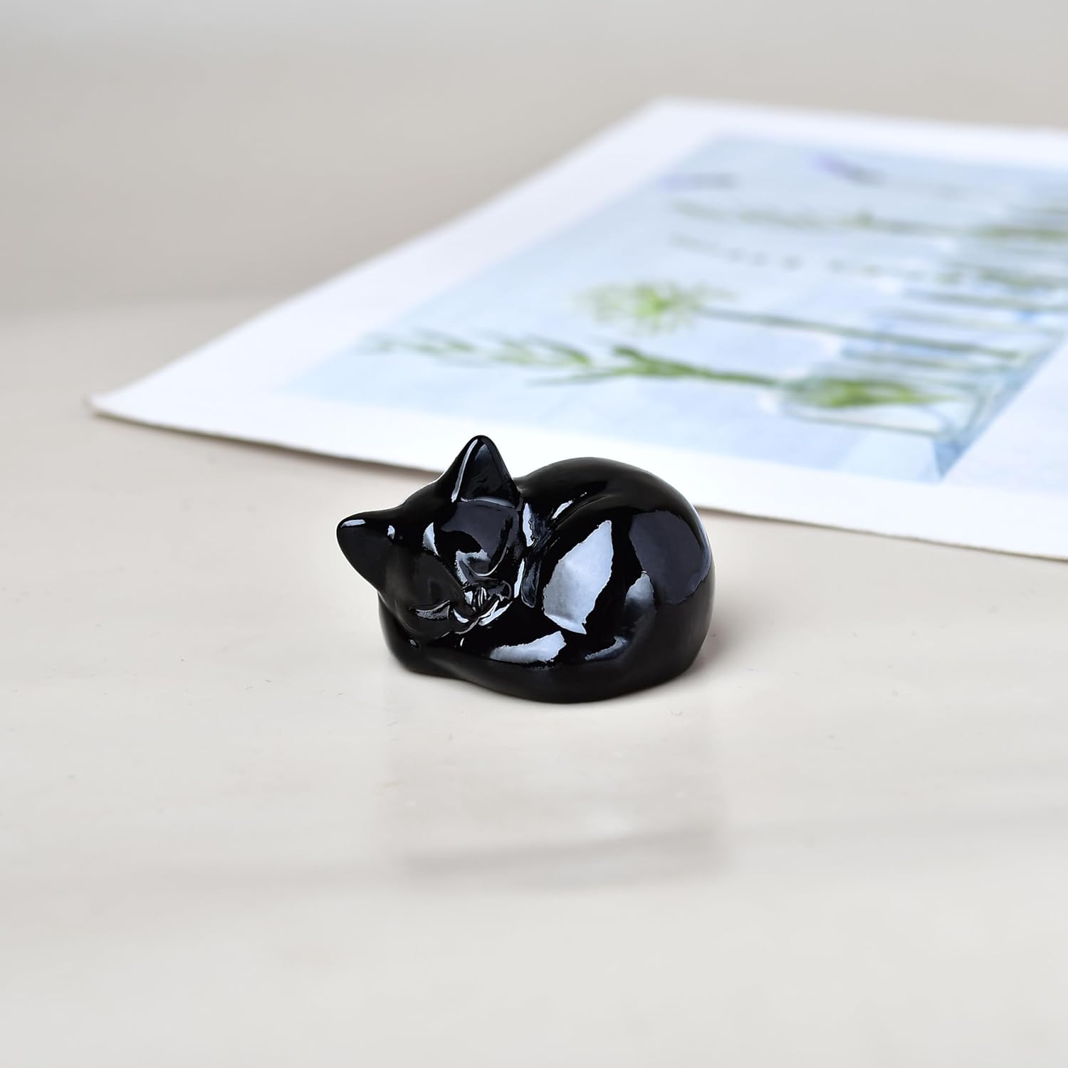 Natural Obsidian Cat Crystals Decor Sleeping Cat Statue Healing Crystal Polished Gemstones Bedroom Office Desk Home Decoration A Lucky Decoration