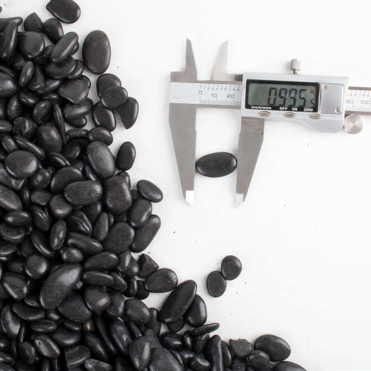 18 lb 1" Natural Polished Black River Rock for Plants,Aquarium,Vase,Garden Landscape Rocks and Outdoor Decorative Stones