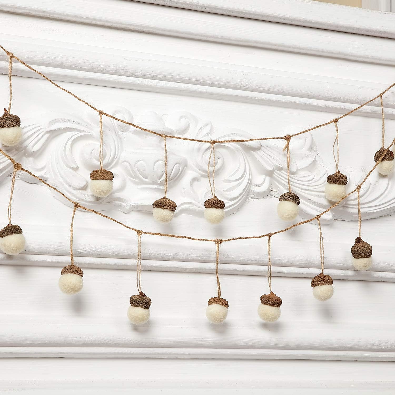 Boao 18 Pcs Felt Acorn Ornaments Christmas Wool Pom Acorn Ball Decor Hanging Pine Cone Garland with 32.8 ft Rope for Tree Fall Thanksgiving Woodland Farmhouse Mantel Wall Decor