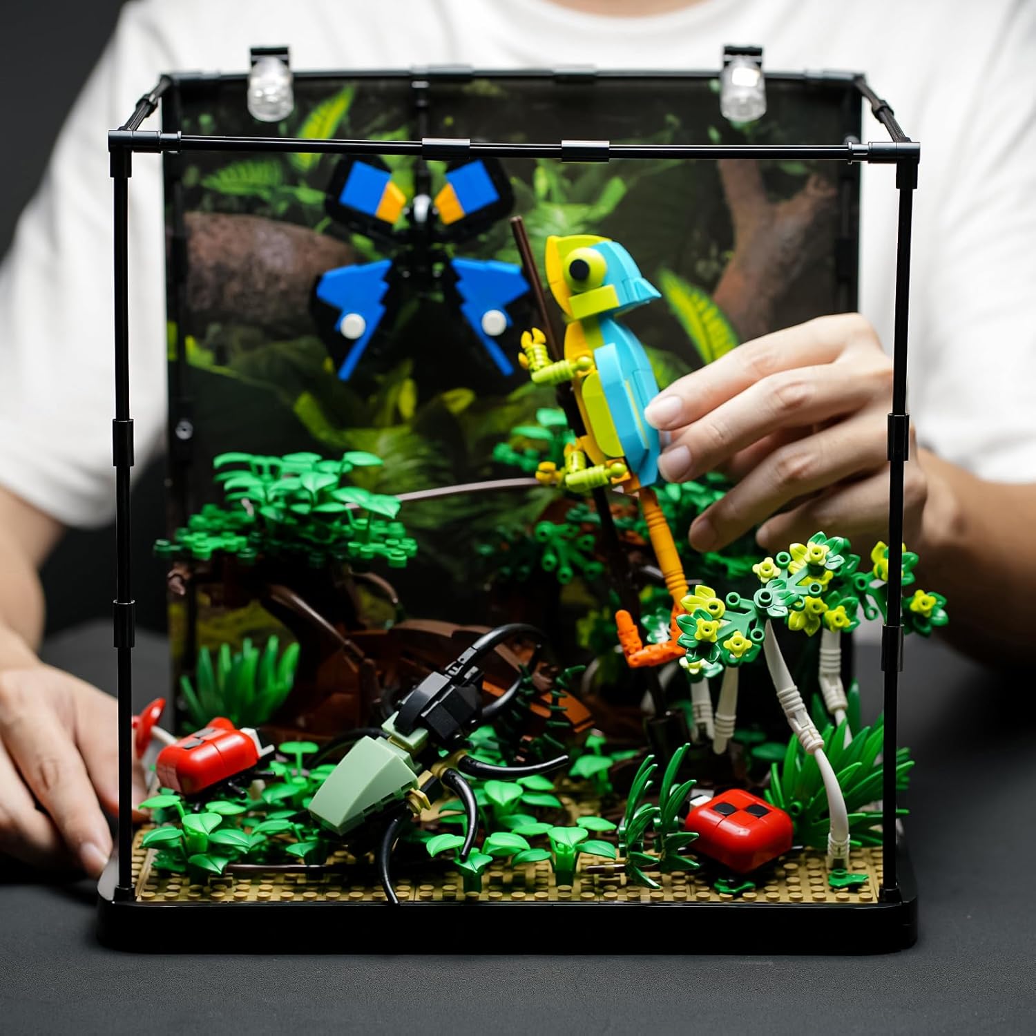 ENJBRICK Flowers Botanical Butterfly Garden Building Set for Adutls,Animals Insect Tank Building Toy Set for Boys and Girls 12 Years Up 1284 PCS