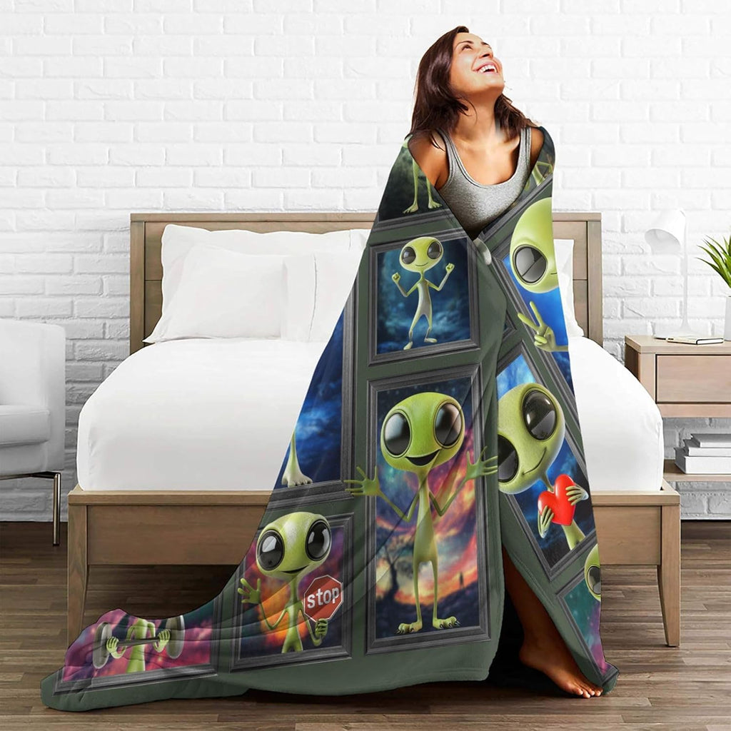 Alien Throw Blanket Space Print Throw Blankets Gifts for Couch Sofa Bed Stuff Decor Lightweight Soft Cozy Fleece Plush Warm Flannel Bedding for Lover Men Women Boys Girls 60"x80"