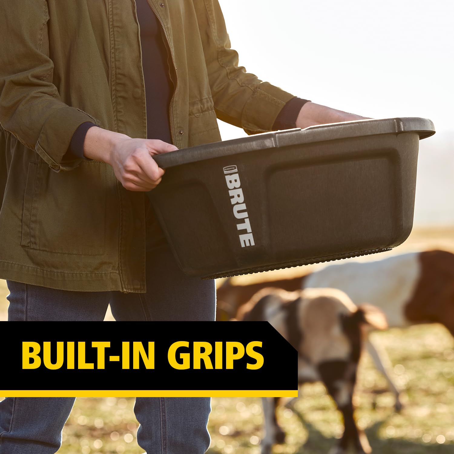 Rubbermaid Commercial Products Brute 6-Gallon Animal Pan Feeder, RigidCell Construction, Stackable Livestock Feed Bowl, Made in USA