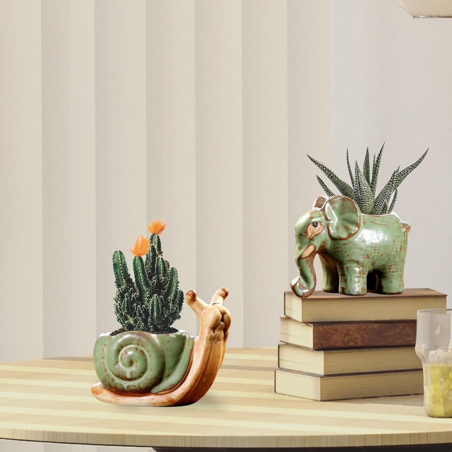 DIYOMR Small Ceramic Planter Pot, 4.3" Vintage Bronze Animal Planters Ceramic Flowerpot Succulent Pots Cactus Pot for Office Home Desktop Decor - Plants Not Included (Snail Pot)
