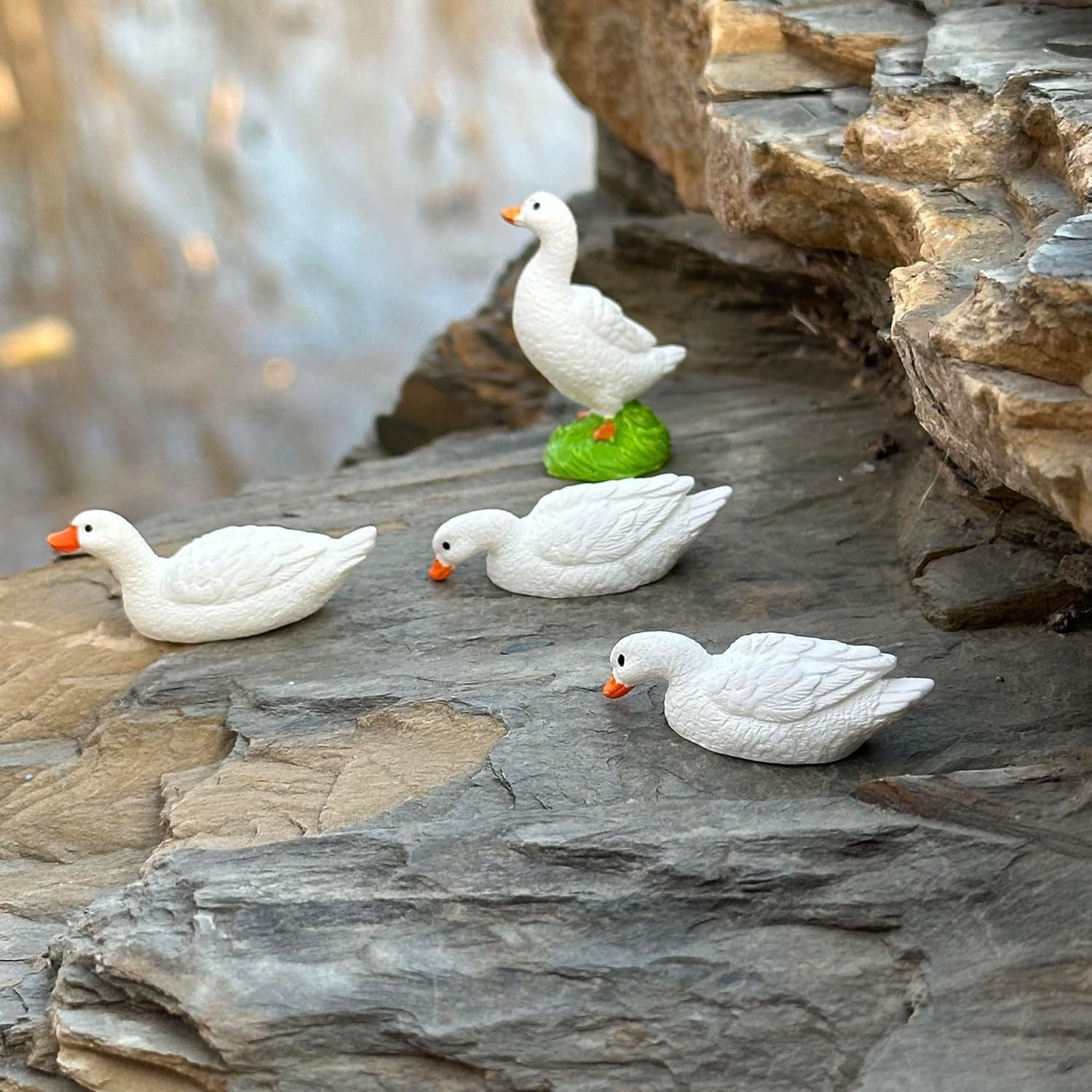 3 Pcs Mini Duck & Goose Figurines - Resin Fairy Garden Decor, Aquarium Fish Tank Accessories, Micro Landscape Moss Terrarium DIY Crafts, Home Ornaments, Gift for Nature Lovers