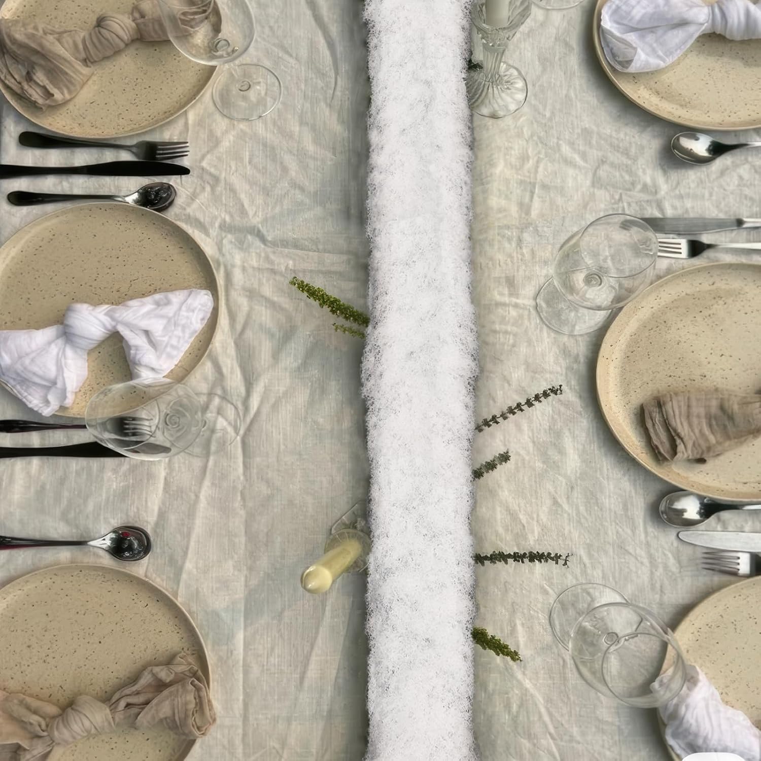 2 Pcs Fake Moss Table Runner Rolls for Decoration 4" x 47" Artificial Moss for Plants Indoor White Faux Grass for Planters Crafts DIY Table Centerpieces Fairy Garden Floral Wedding 10 x 120cm