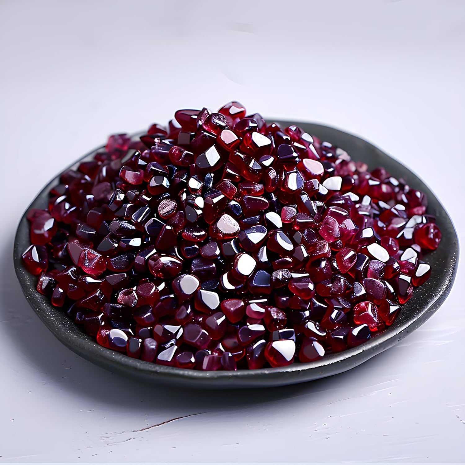 Polished Garnet Crystal Chips 200 Pcs - 0.3" 10 oz Tumbled Stone Chips Crushed Sea Glass Stones Healing Reiki Crystal Jewelry Making Home Decoration