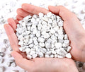 QINJIEJIE White Howlite Crystals Chips Natural Stone Gravel Bulk Crushed Rocks Pieces Polished Quartz Stone 0.55Lbs Decorative Fish Tank Pebbles Vase Filler Irregular Shaped Tumbled Gemstone for Home