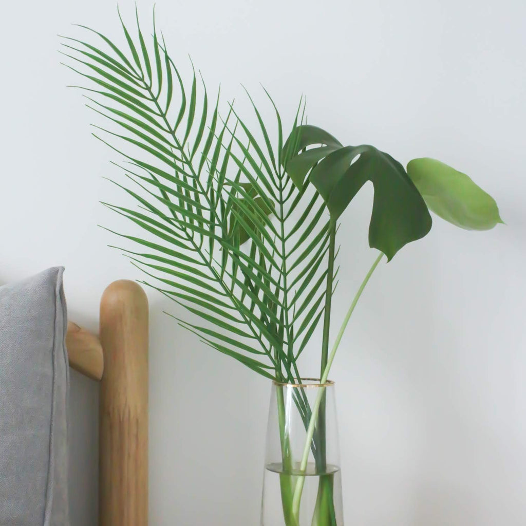 18 Branches 27 Inch Artificial [Palm] [Leave]s 6 PCS Large Faux / Fake Greenery Tropical [Palm] Tree [Leave]s for [Palm] Wedding Arrangement Jungle Party Decorations