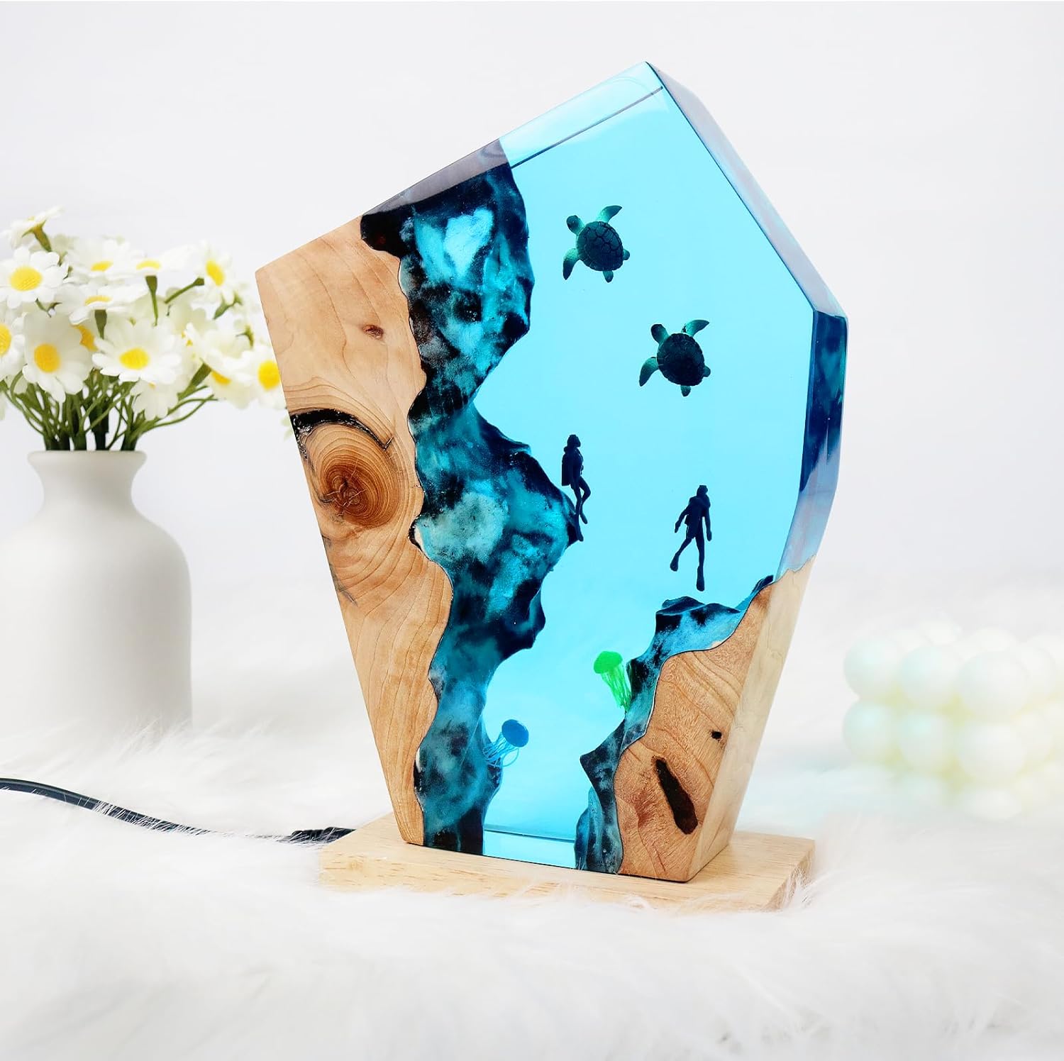 Epoxy Resin Sea Turtle Lamp, Diver Ocean Lamp,Handmade Home Decor Bedside Nightlight, Unique Resin Lighting, Nightstand Decorations for Bedroom, Suitable for Holidays(Sea Turtles & Divers)