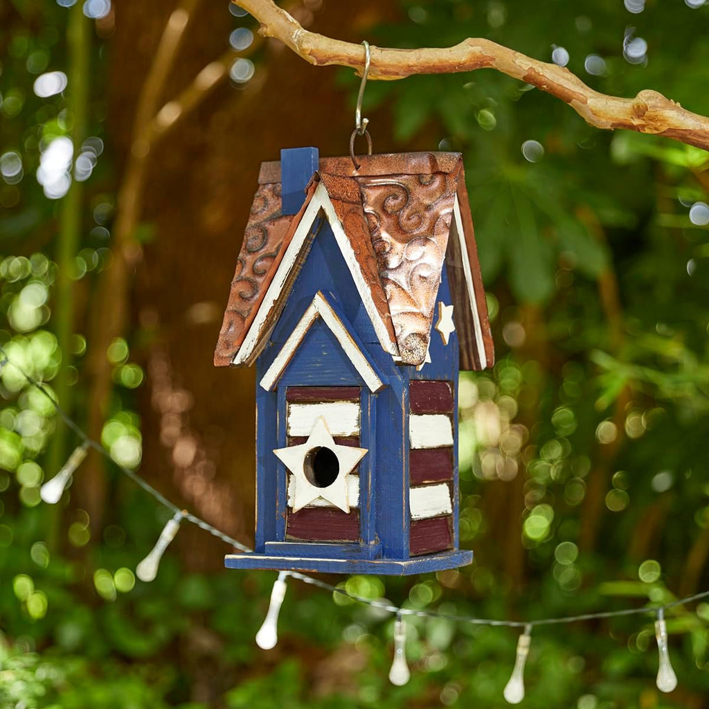 Glitzhome 12.25" H Patriotic Distressed Birdhouse for Outdoors, Solid Wood Villa Decorative Pet Cottage Outdoor Hanging Birdhouse with 3D Star for Garden Patio Backyard