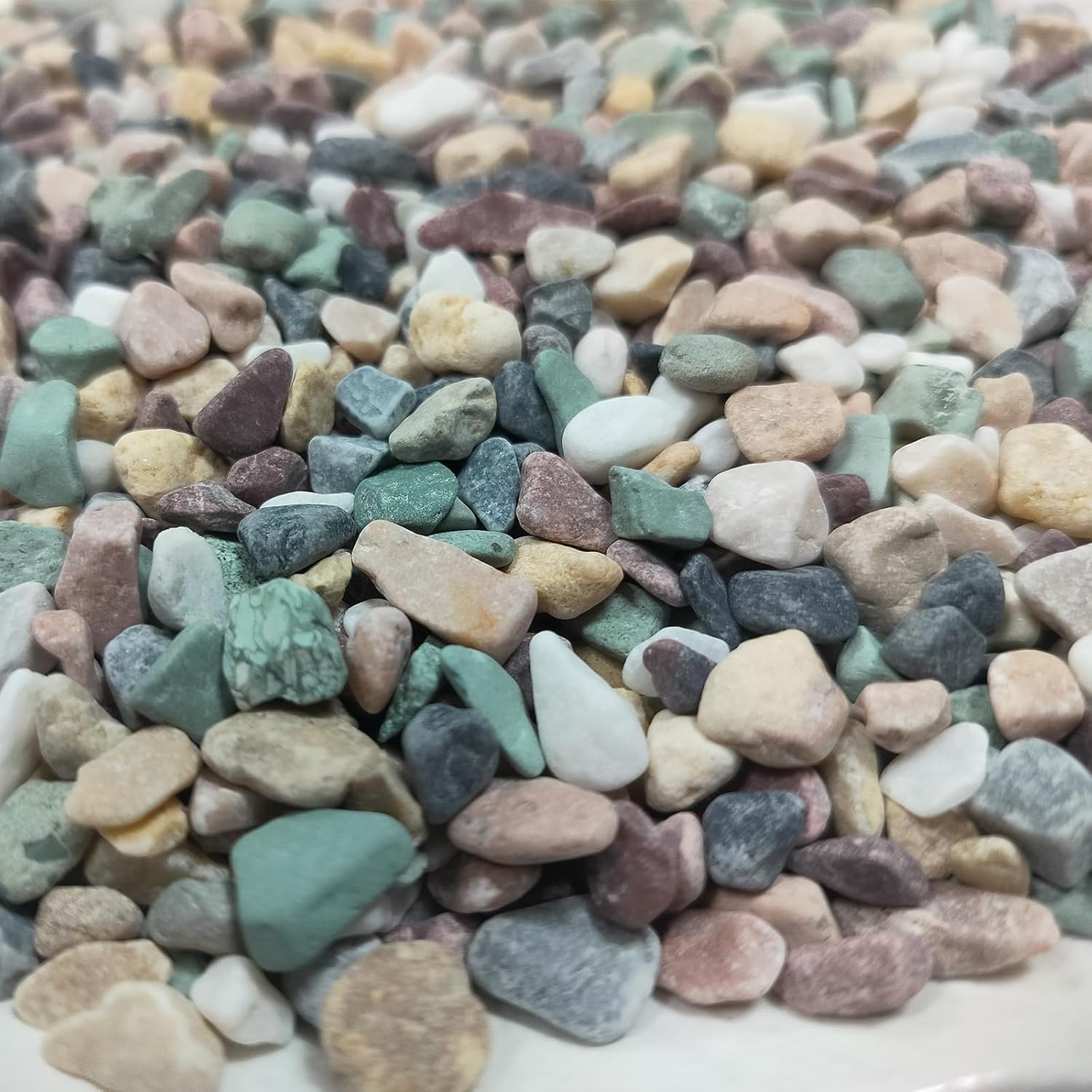 3.3LB Natural Pebbles, 1/4" DIY Decorative Stones Vase Fillers Gravel for Plants, Terrarium, Indoor Outdoor Decor Ornamental Rocks.
