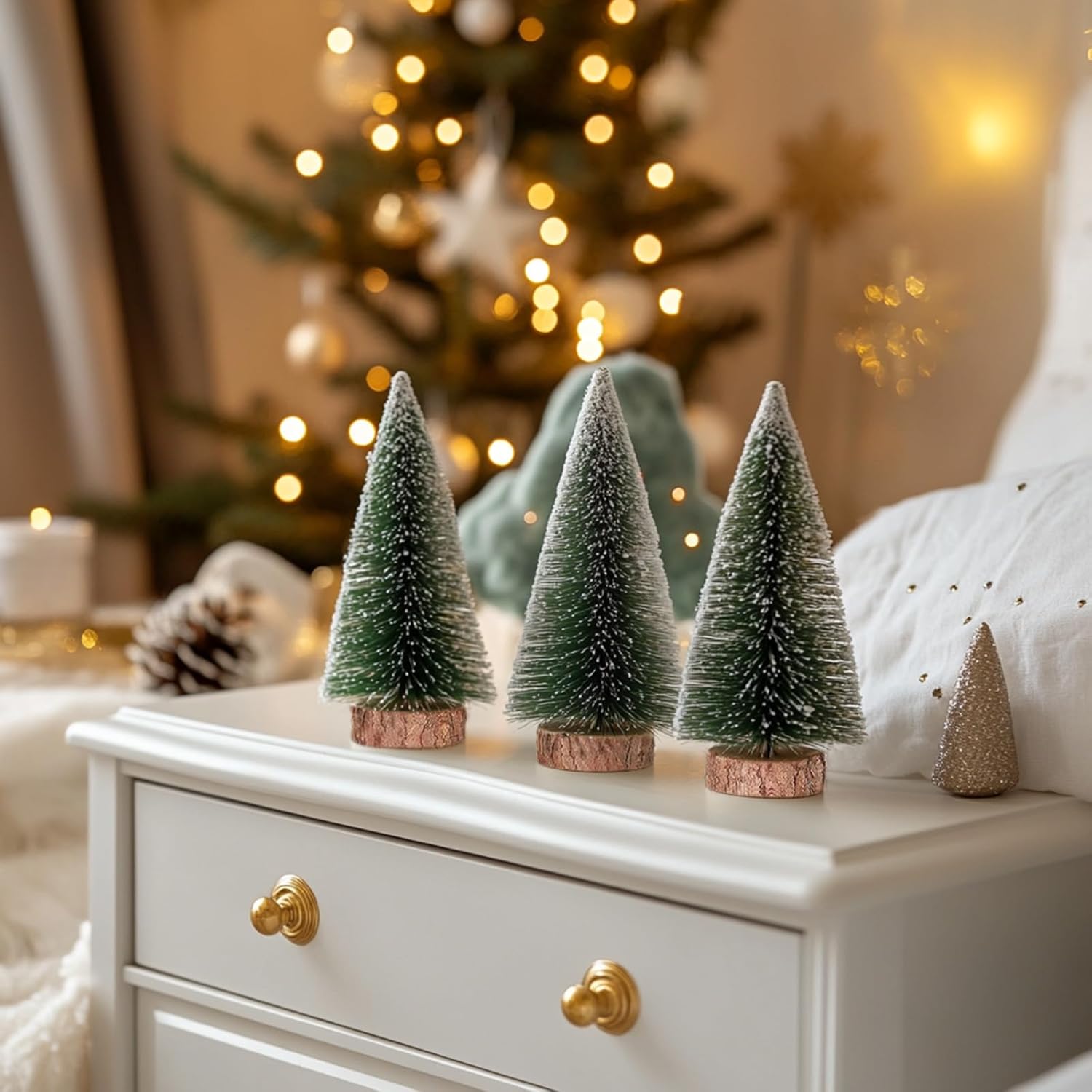 3pcs 10inch Mini Christmas Tree Bottle Brush Trees Chrismas Village Trees Ornaments Mini Plastic Christmas Trees with Wooden Base for Christmas Decoration Miniature Chrismas Tree