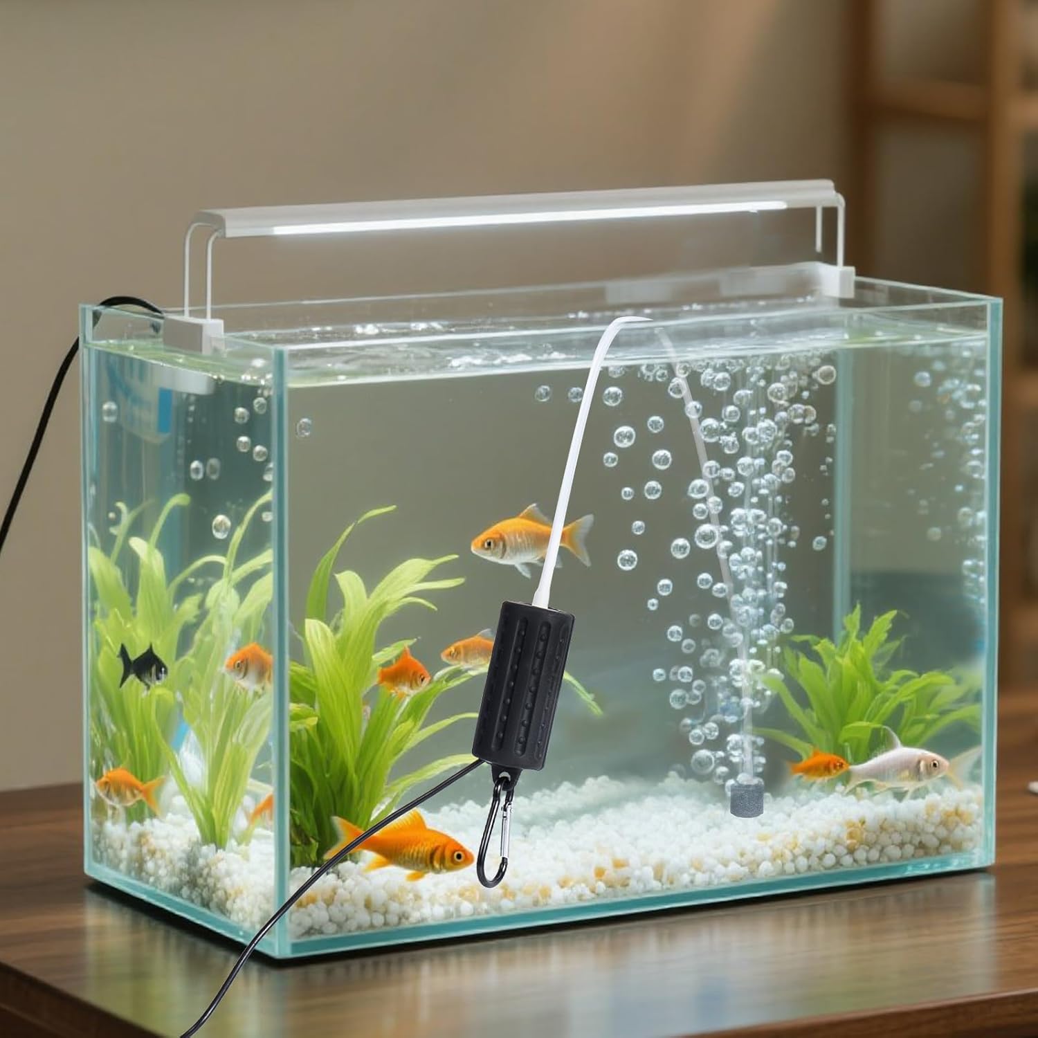 Aquarium USB Air Pump, Handsandrais Ultra Durable and Quiet Fish Tank Air Pumps, Mini USB Nano Pump with Energy Saving - Black