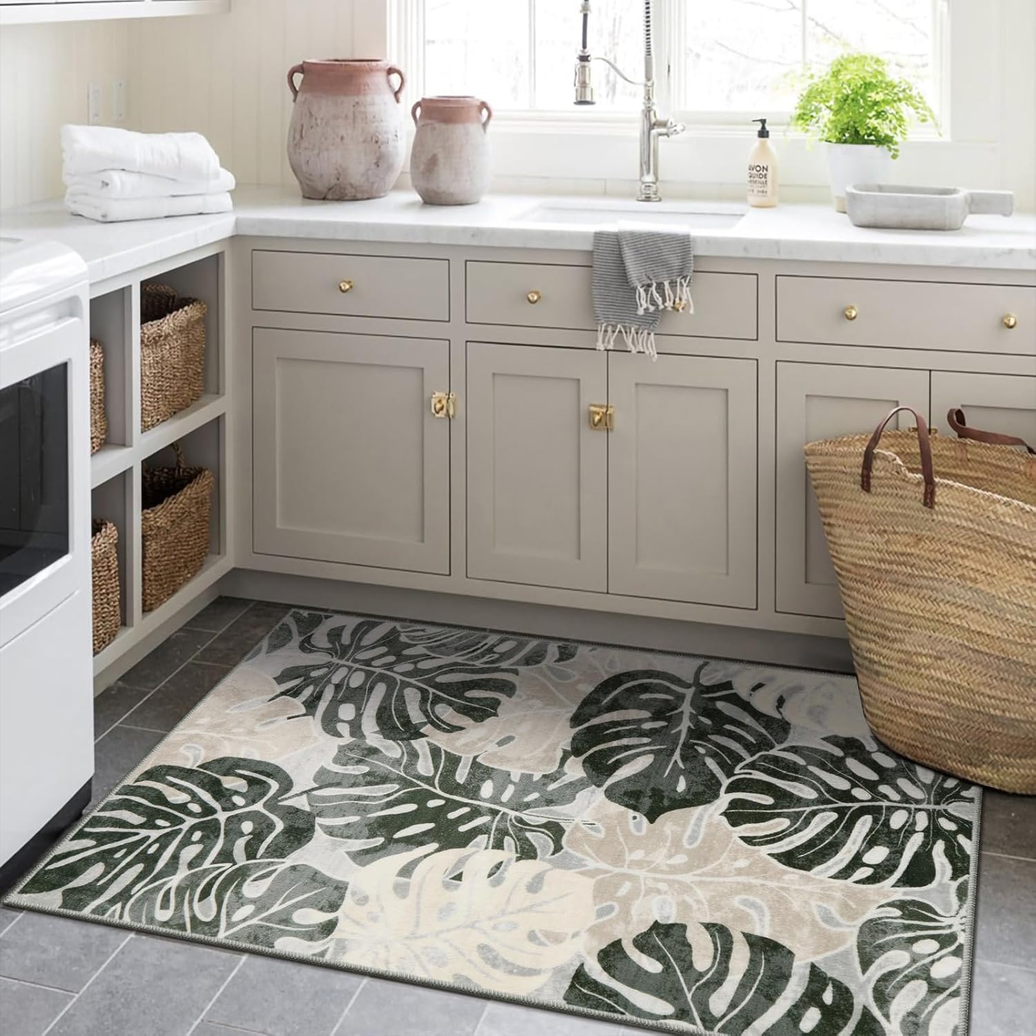 Wonnitar 3x5 Tropical Washable Rug, Monstera Leaf Bathroom Carpet Non-Slip Living Room Throw Rugs, Soft Low Pile Bath Mat Bedside Floor Carpet for Bedroom Laundry Kitchen Decor, Dark Jungle Green