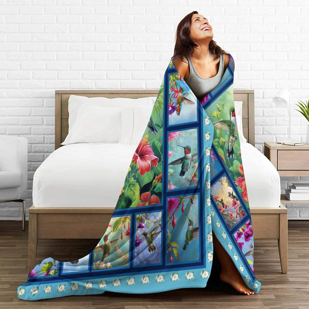Hummingbird Blanket Hummingbird Throw Blanket Flower Floral Flannel Stuff Merch Cozy Decor Fleece Plush Fuzzy Warm Soft Lightweight Bedding Gifts for Girls Women Men Boy Couch Sofa 50"X40"