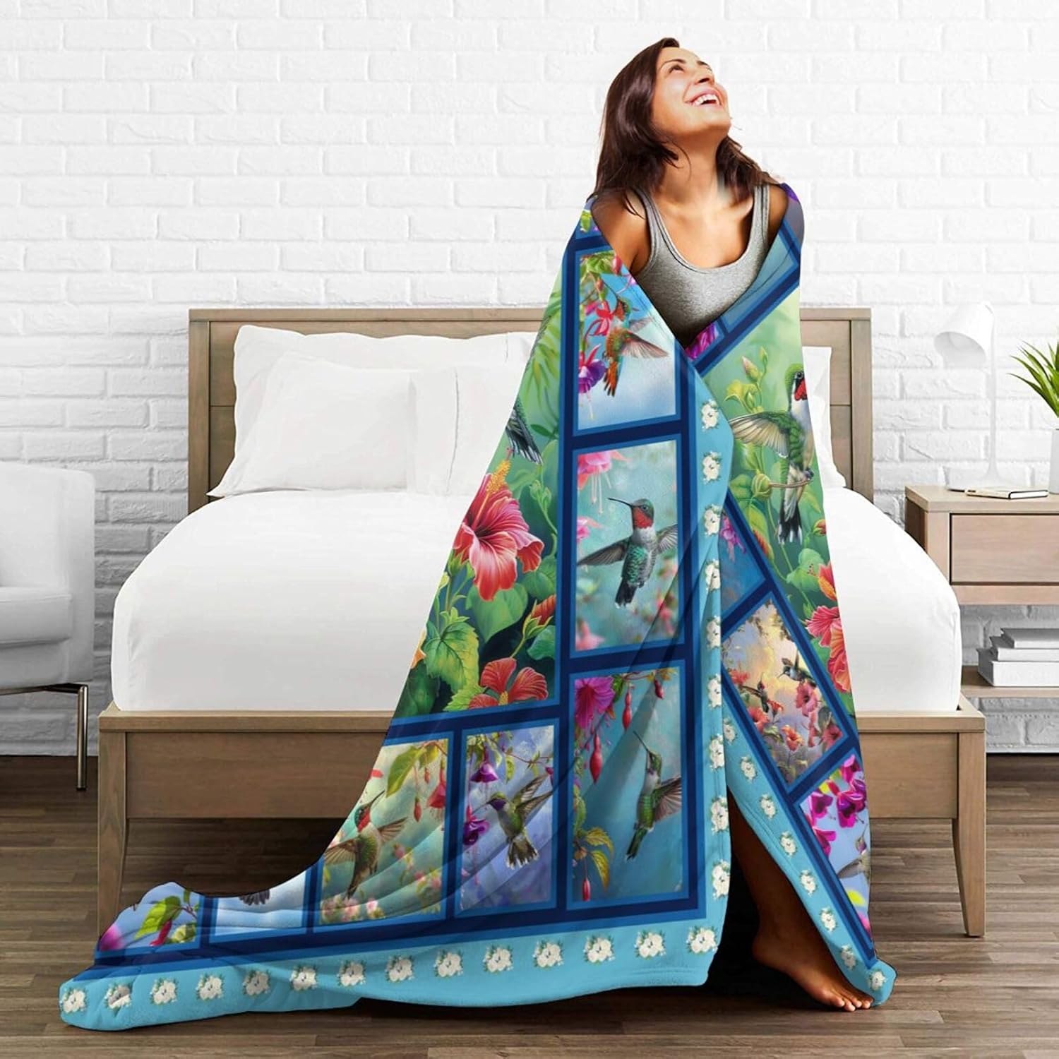 Hummingbird Blanket Hummingbird Throw Blanket Flower Floral Flannel Stuff Merch Cozy Decor Fleece Plush Fuzzy Warm Soft Lightweight Bedding Gifts for Girls Women Men Boy Couch Sofa 50"X40"