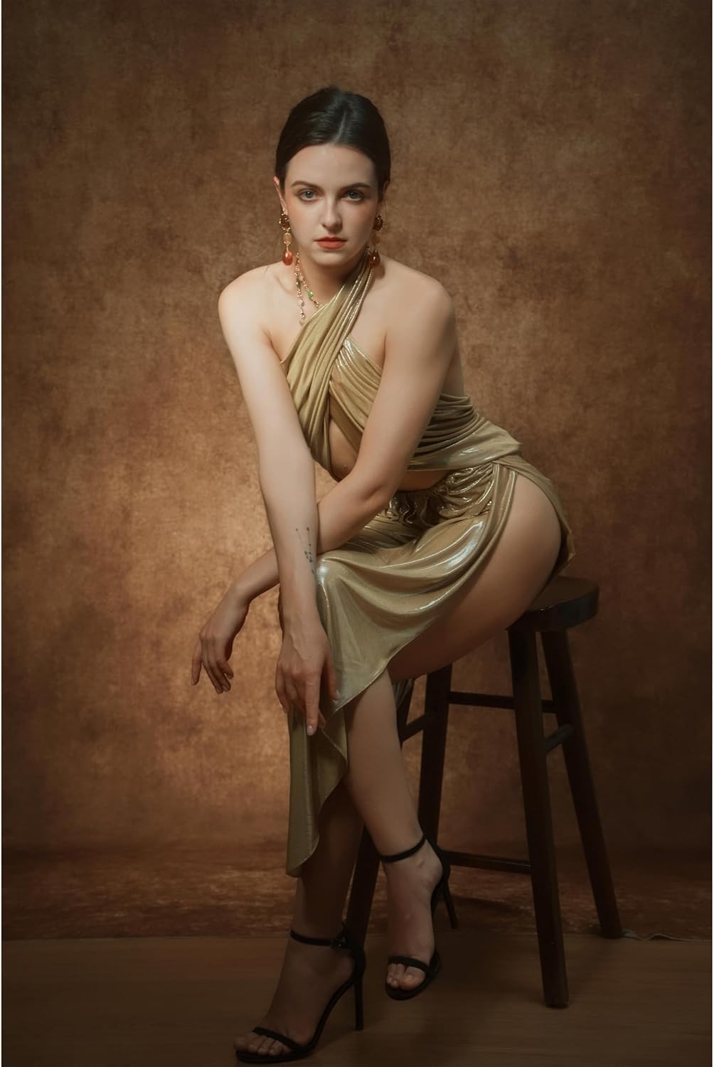 UrcTepics 8×12 ft Brown Vintage Photography Backdrops, Classic Abstract Texture Backdrop for Headshots and Portraits, Retro Photo Background for Studio and Events.