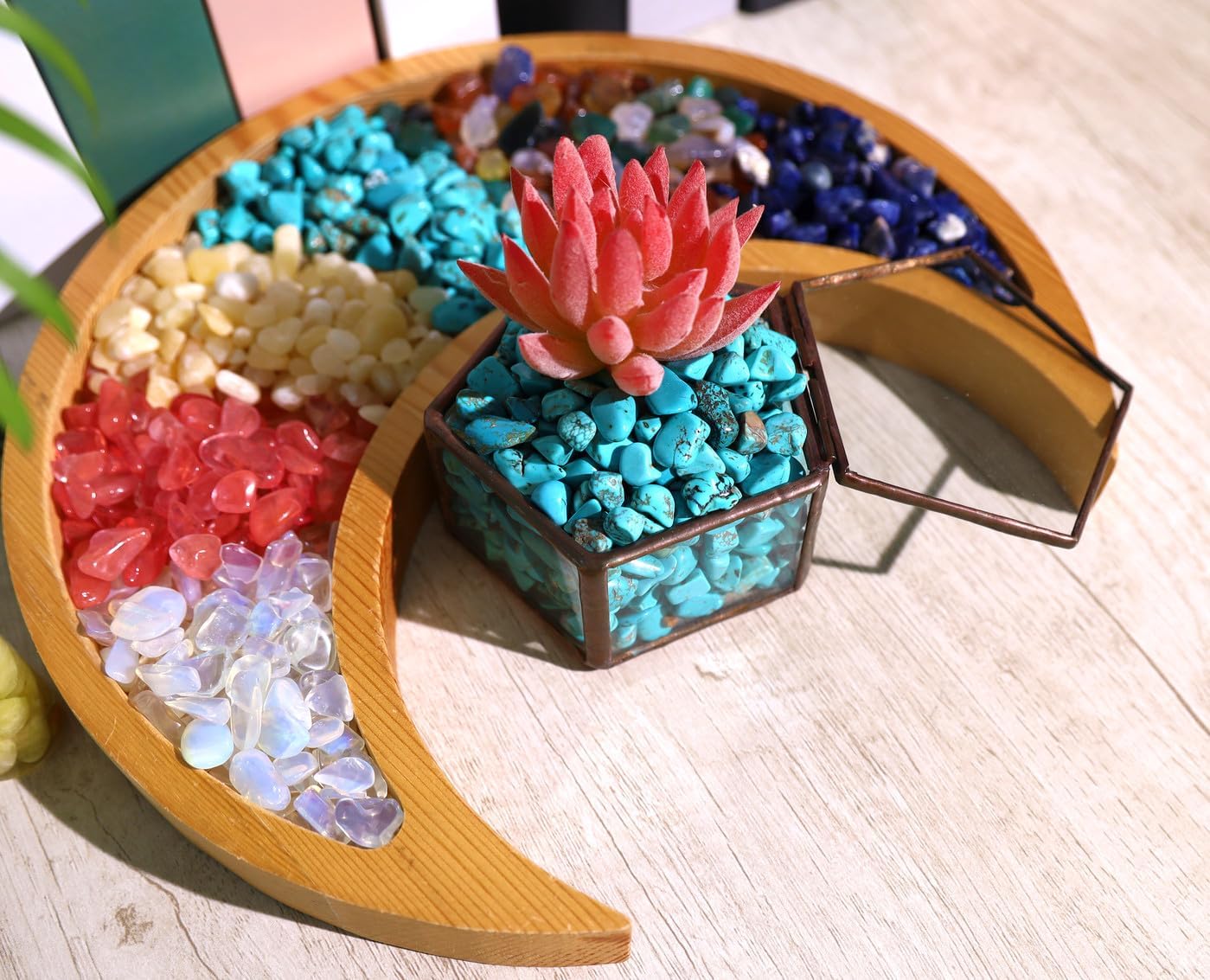 QINJIEJIE Turquoise Crystals Chips Natural Stone Gravel Bulk Crushed Rocks Pieces Polished Quartz Stone 0.55Lbs Decorative Fish Tank Pebbles Vase Filler Irregular Shaped Tumbled Gemstone for Home