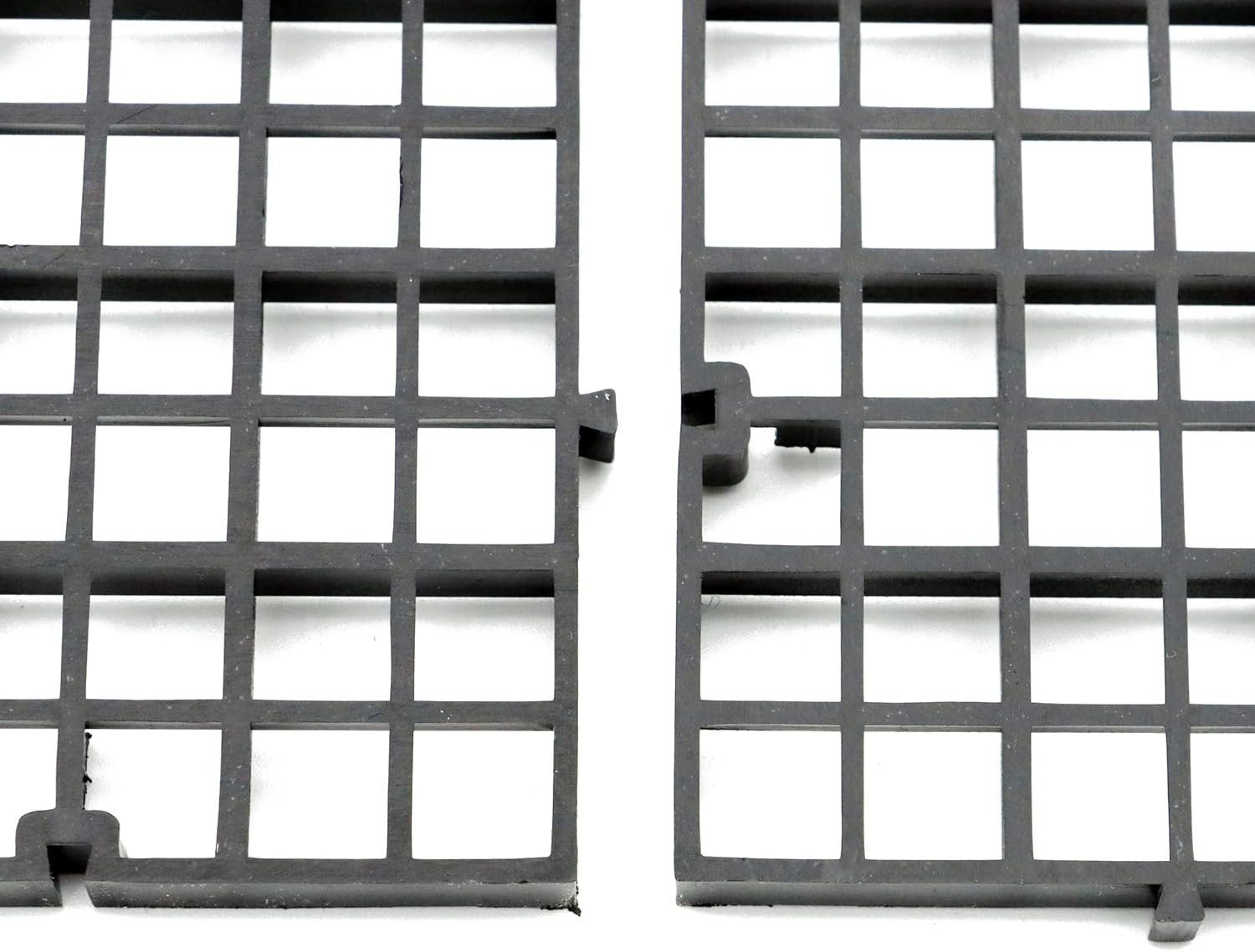 Aquarium Fish Tank Bottom Isolation 4 Pcs, Plastic Egg Crate Grid Divider Tray Egg (L 4pcs Black)