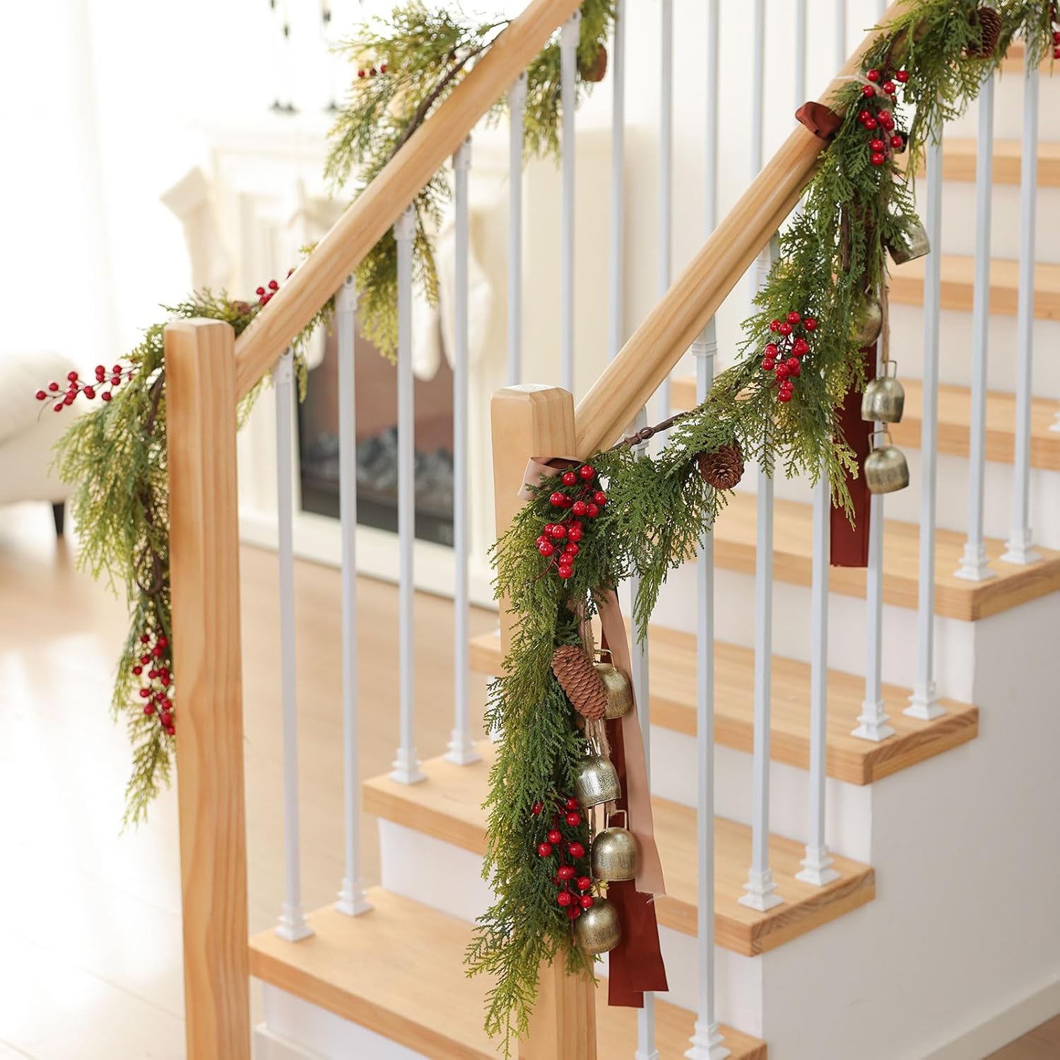 MIZII Christmas Garlands 6 Feet Artificial Pine Garland with Pinecone Berries Faux Greenery Garland Christmas Decorations for Xmas Fireplace Mantle Home Decor Indoor Outdoor (Pine Mix)