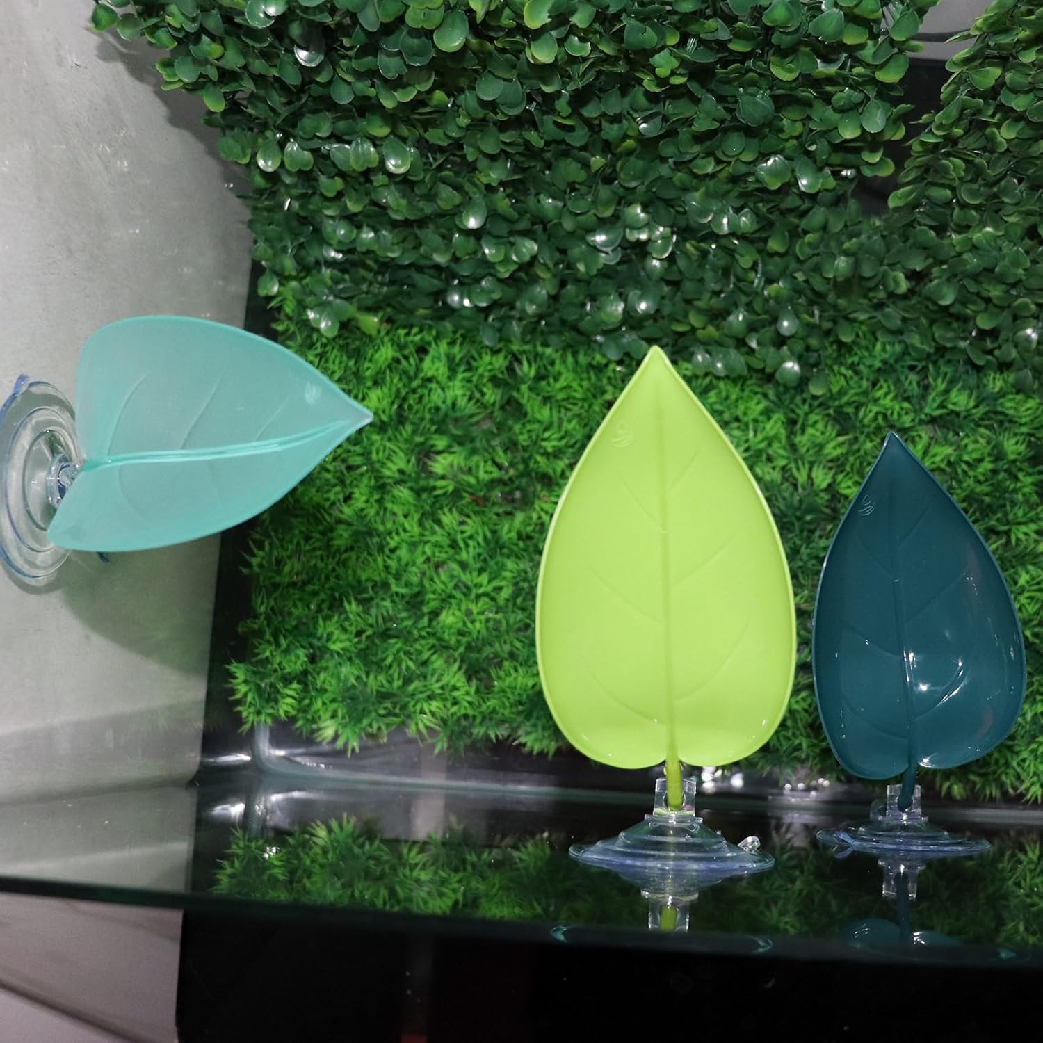 3 Pack Plastic Leaf Decorations with Suction Cups, Gecko Tank Accessories, Reptile Terrarium Decorations for Crested Geckos, Leopard Geckos