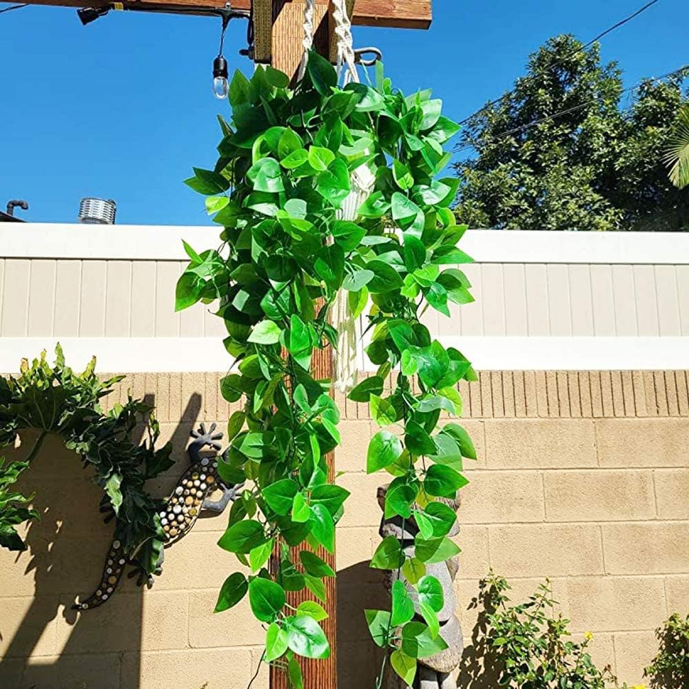 Artificial Hanging Plants 2pcs Fake Hanging Plant Artificial Faux Plant Outdoor UV Resistant Plastic Plants (Green)