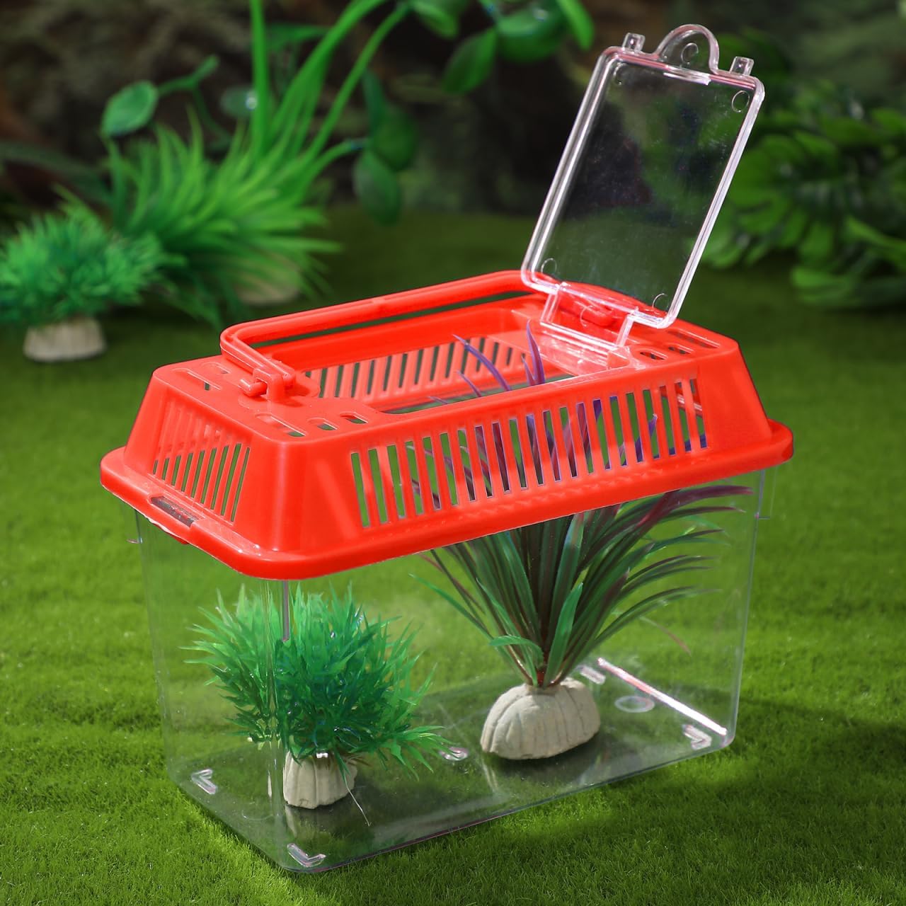 Mini Plastic Fish Tank, Small Portable Aquarium with Lid for Small Critters and Creatures Pet Fish Easy to Clean and Transparent Tank Design