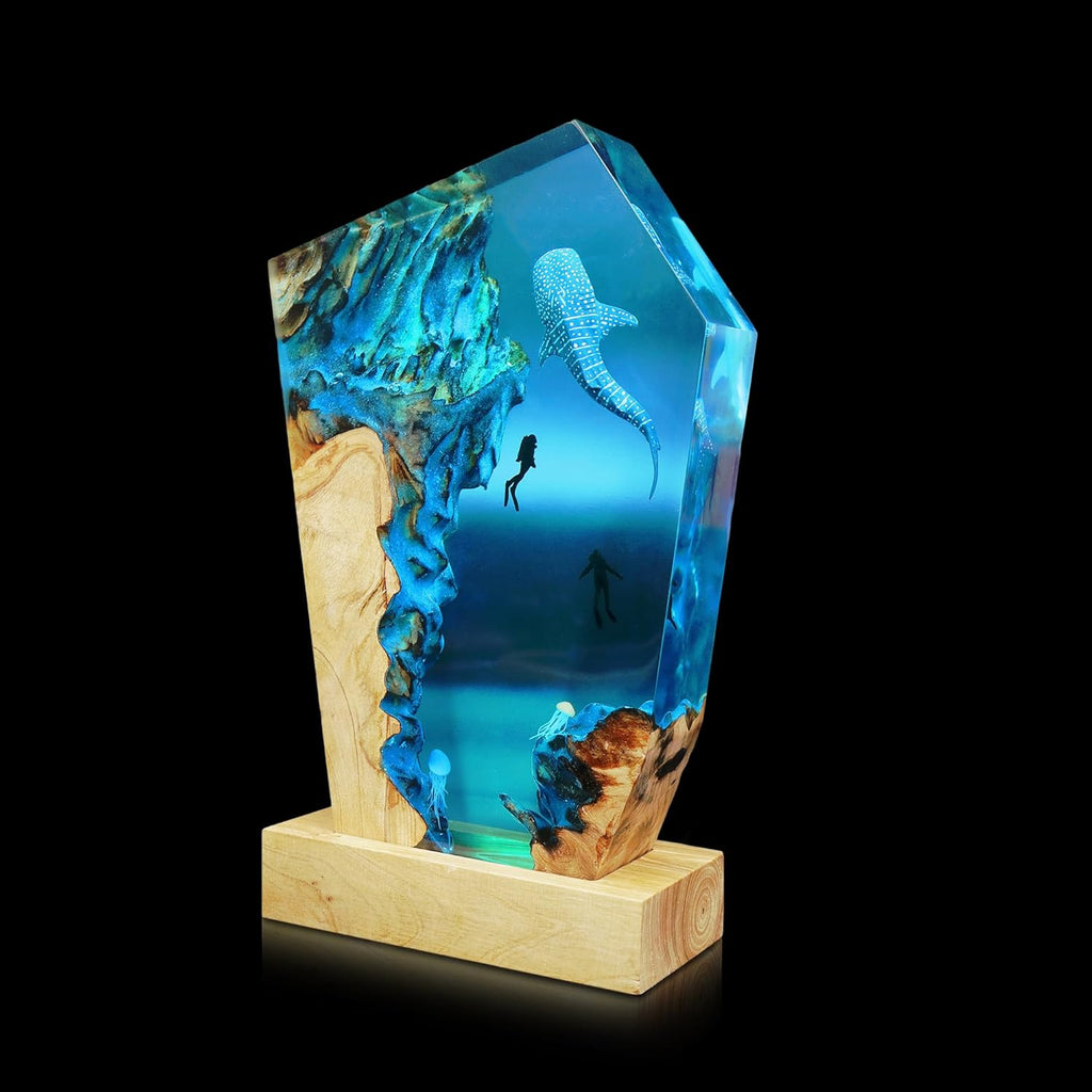 Epoxy Resin Lamp, Ocean Night Light,Artistry Home Decor Bedside Nightlight, Unique Resin Lighting, Nightstand Decorations for Bedroom, Suitable for Holidays（Whale Shark）