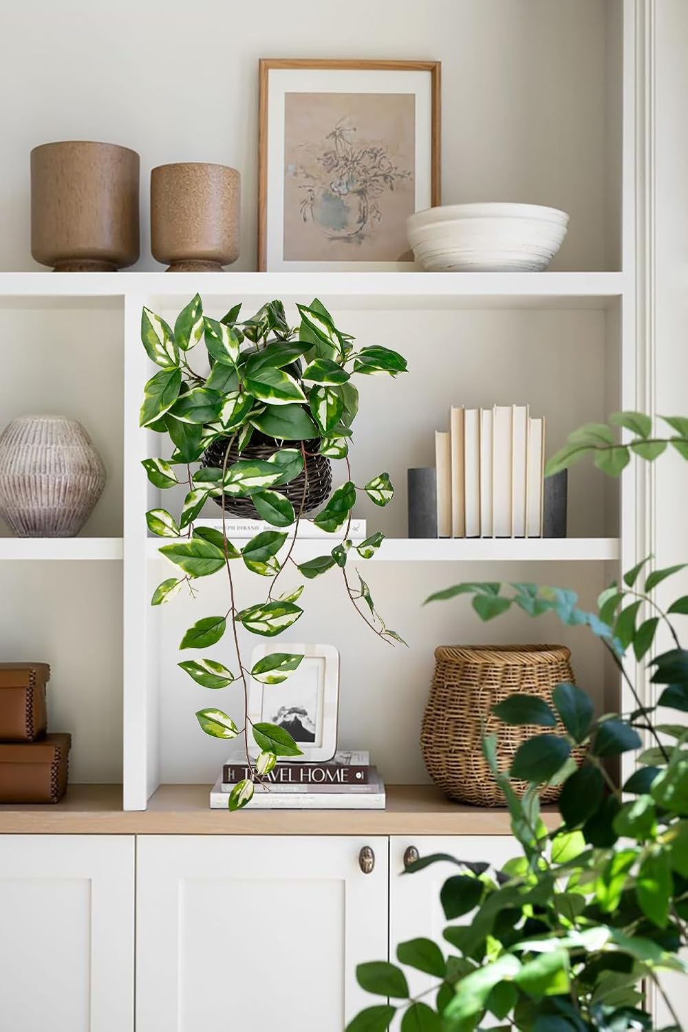 Oairse Artificial Hanging Plants Fake Hanging Plants with Pots Faux Golden Pothos N‘ Joy Potted Plant Wall Plant with Basket Pot for Wall Shelves Bedroom Bathroom Indoor Outdoor