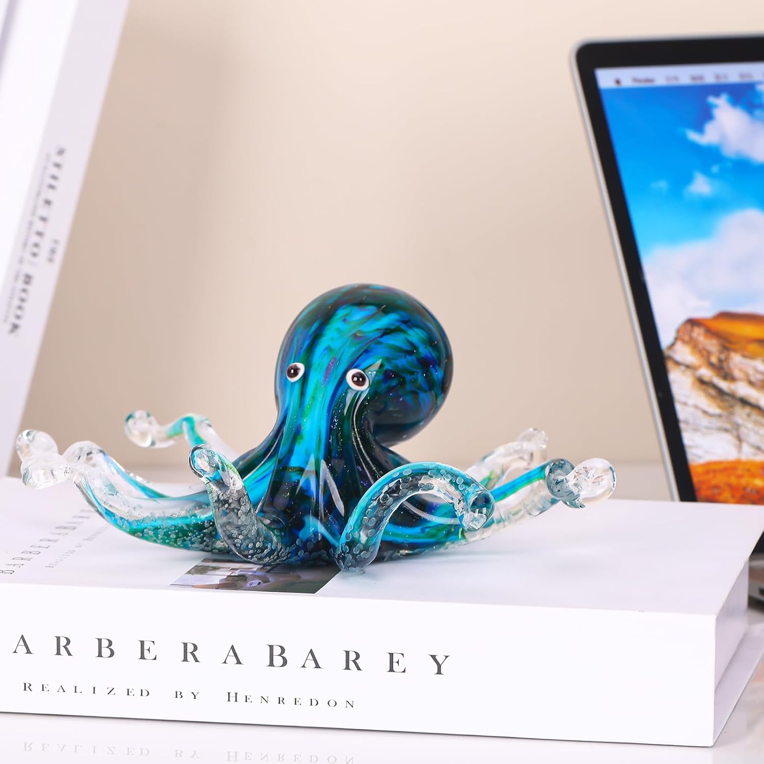 LCCCK Glass Octopus Statue Home Decor, Hand Blown Glass Decor Ocean Figurines Octopus Sculpture, Murano Art Office Desk Paperweights Fish Tank Aquarium Sea Animals Christmas Birthday Gift
