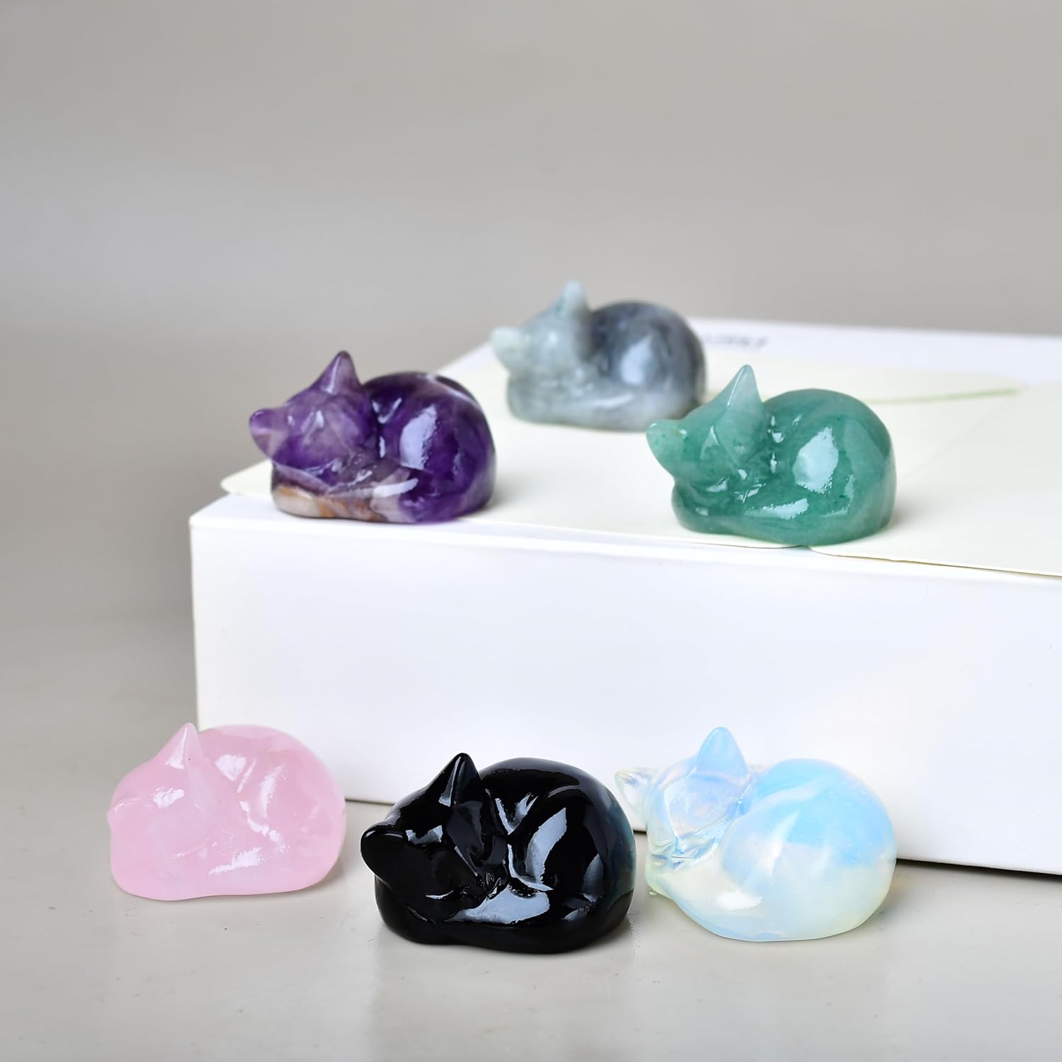 Natural Obsidian Cat Crystals Decor Sleeping Cat Statue Healing Crystal Polished Gemstones Bedroom Office Desk Home Decoration A Lucky Decoration