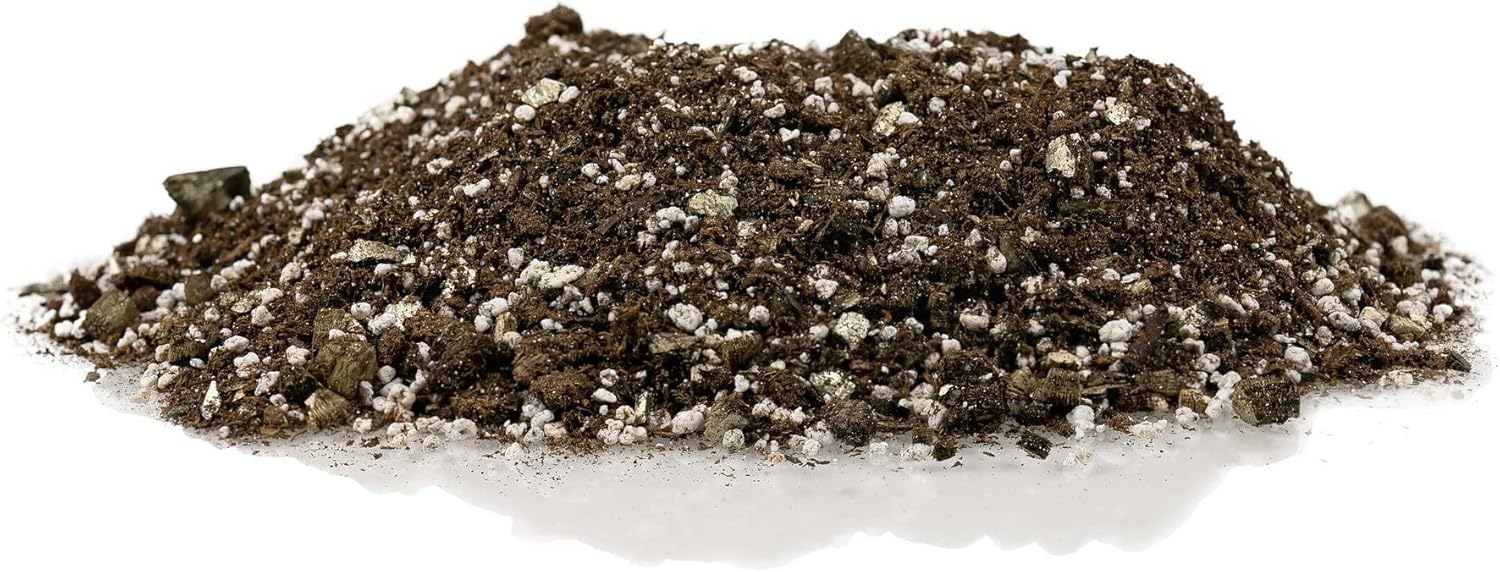 Premium African Violets and Gesneriad Premium Soil Mix by Gardenera - Horticultural Perlite (25%) + Vermiculite (25%) + Sphagnum Peat Moss (50%) - Made in USA - (4 Quart Bag)