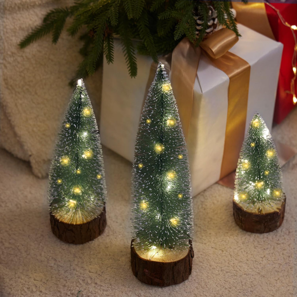 4Pcs Mini Christmas Trees with Light Small Artificial Bottle Brush Trees with Wooden Base Miniature Pine Tree Table Top Decoration for Party Home Xmas Holiday