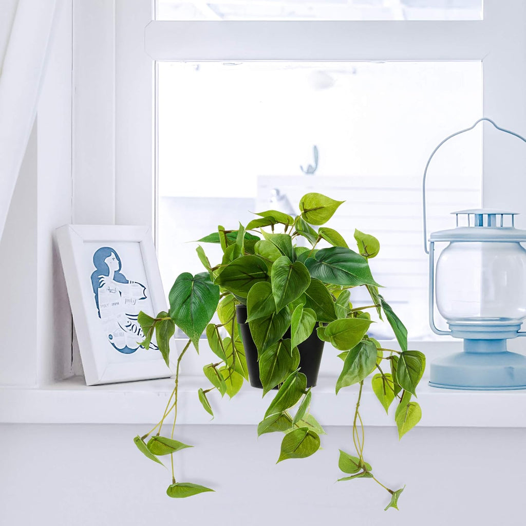 Artificial Scindapsus Aureus, Realistic Fake Plant with Plastic Pot for Home Office Garden Decoration 1 Pack(8in H)