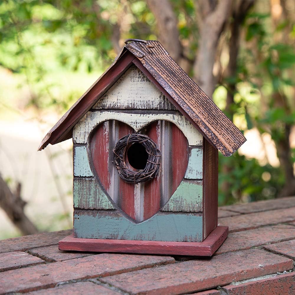 Glitzhome Hanging Bird House for Outdoor, 8.75" H Decorative Pet Cottage Distressed Heart Wooden Birdhouse for Outside,Graden Birdhouse for Bluebird Hummingbird Wren Finch Cardinals Cedar