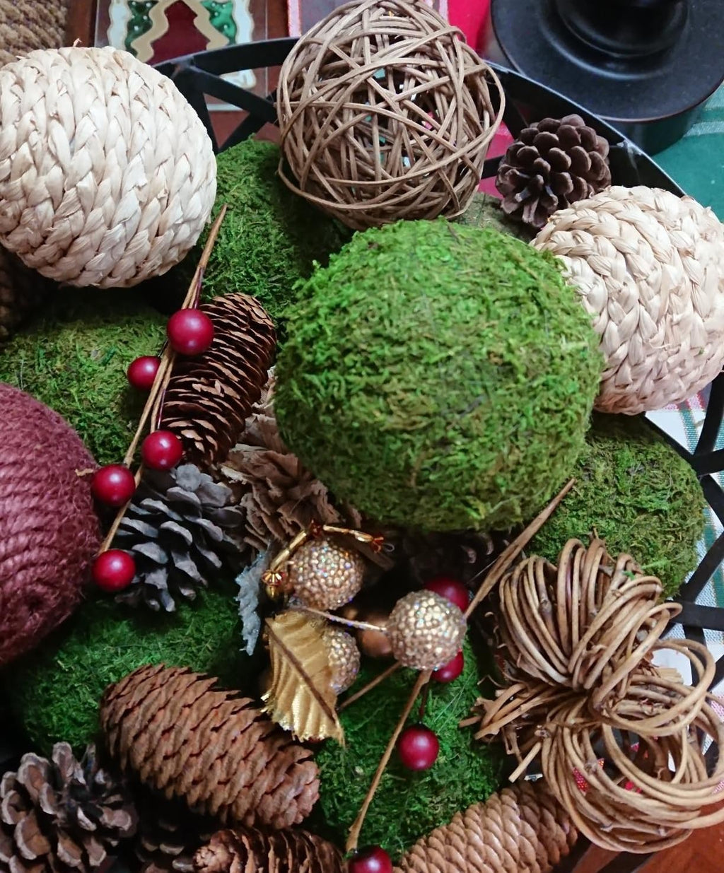 Large Decorative Moss Balls, 9 Pcs 3.5" Green Dried Moss Spheres, Greenery Balls Faux Mossy Globes, Balls for Bowls Filler, Wedding Decors, Centerpiece (3.5"- Set of 9)