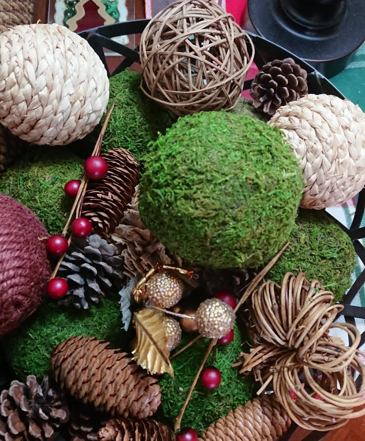 Large Decorative Moss Balls, 9 Pcs 3.5" Green Dried Moss Spheres, Greenery Balls Faux Mossy Globes, Balls for Bowls Filler, Wedding Decors, Centerpiece (3.5"- Set of 9)