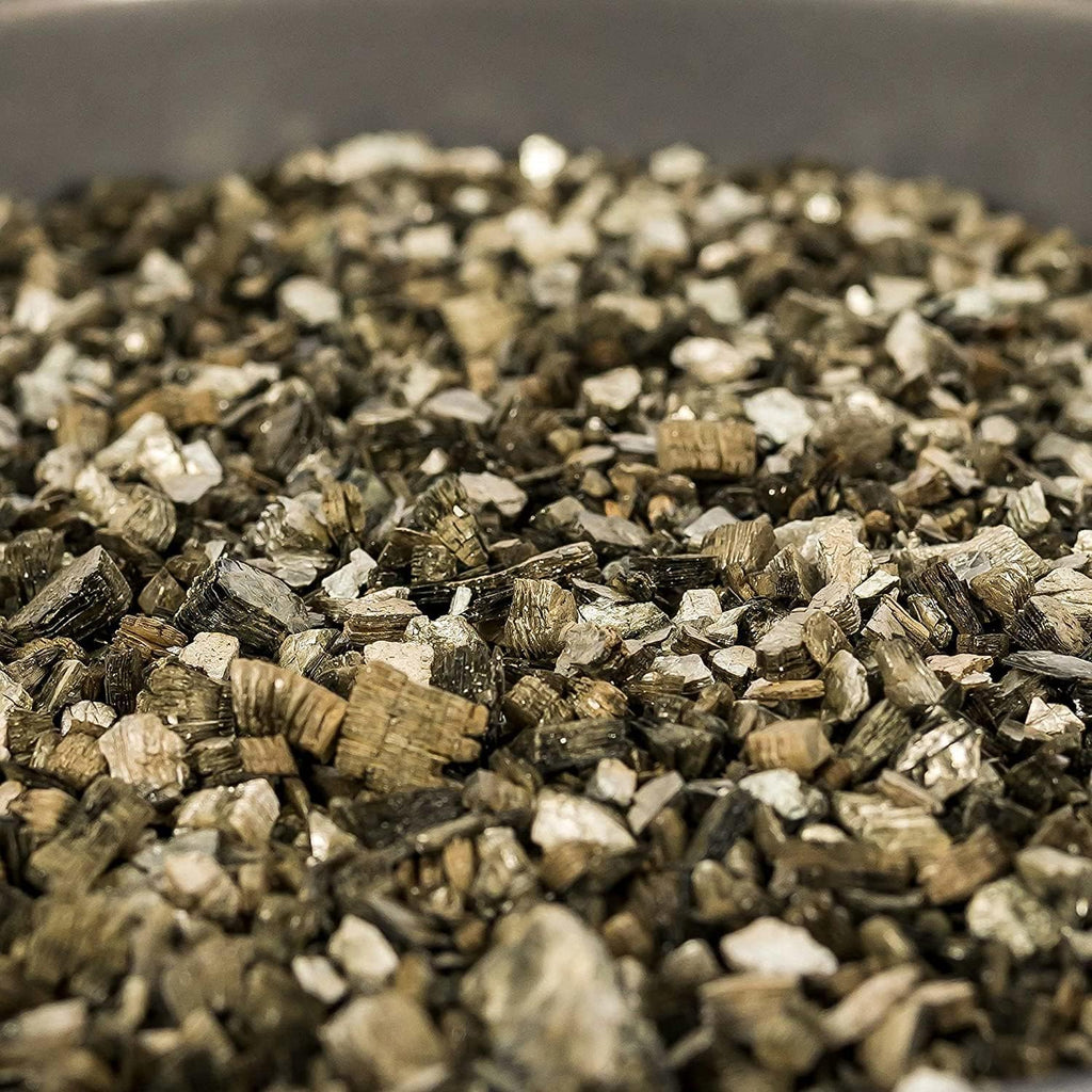Horticultural Organic Vermiculite for Plants - Medium Grade - Natural Soil Additive for Gardening, Houseplants, Mushrooms, Potted Plants, Hydroponics, Terrariums (3 Quart)