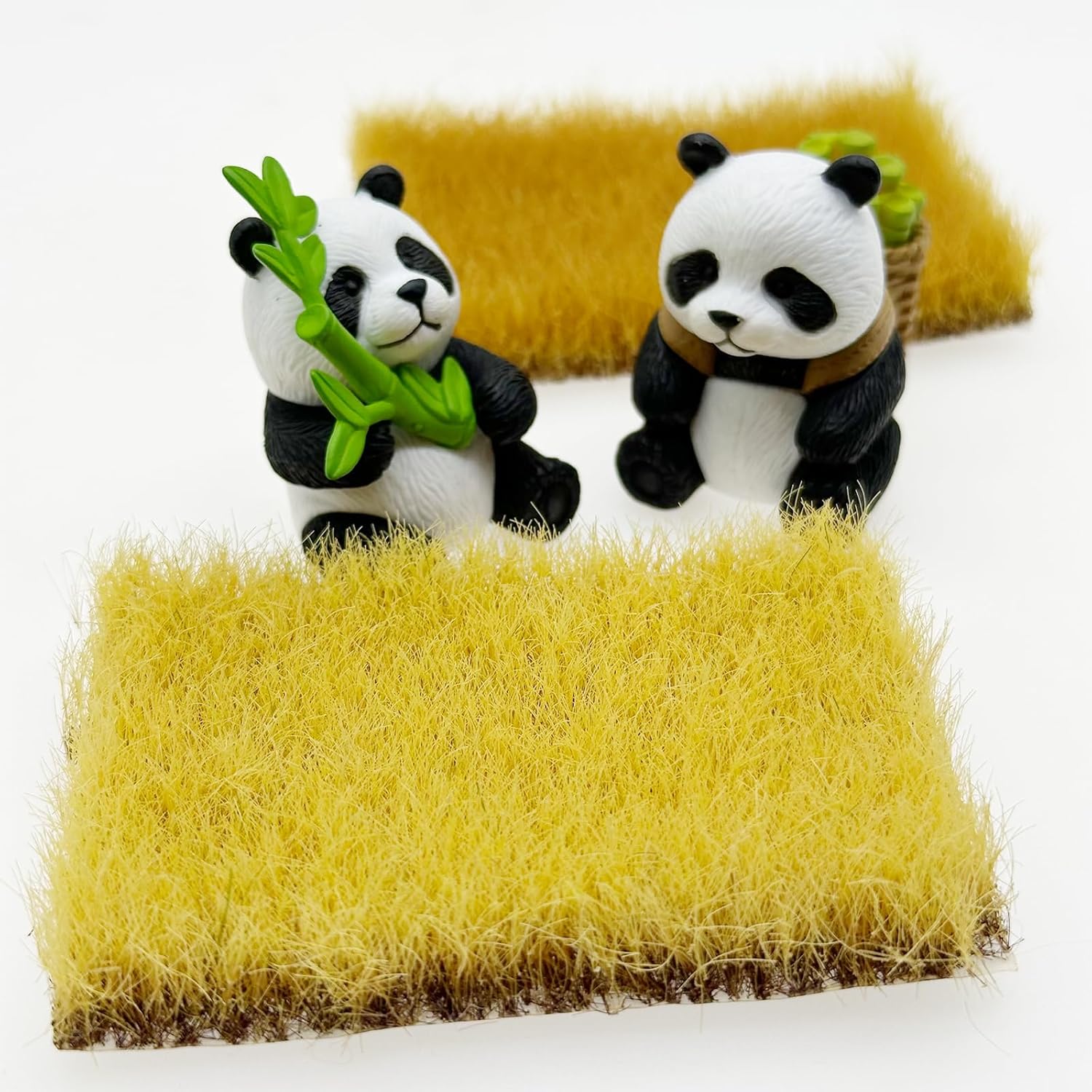 Woohome 2 PCS Model Grass Tufts Resin Static Scenery Model, Artificial Grass for Building Model, DIY Miniature Train Landscape Terrain Railway Scenery Decorations, Yellow