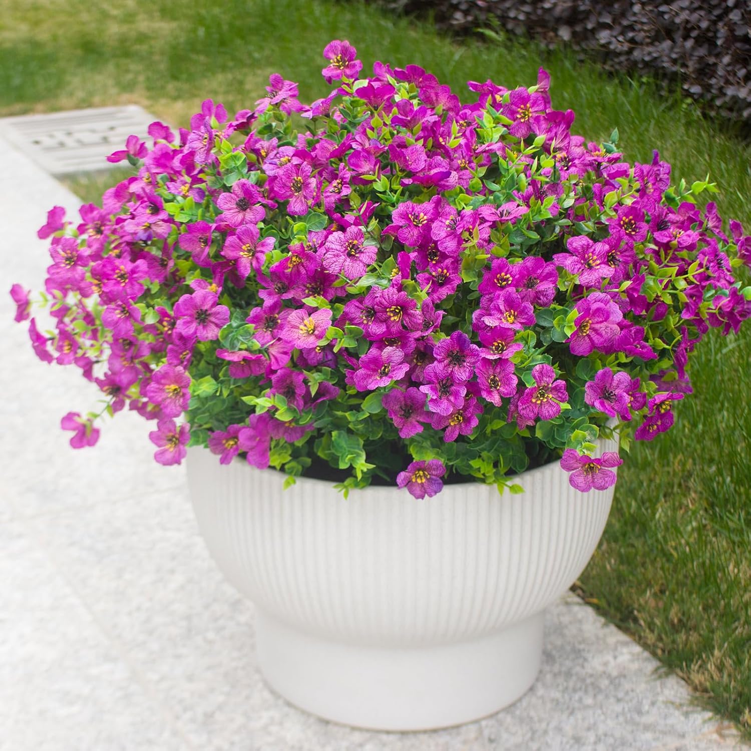 Rose Red Artificial Outdoor Flowers 12 Bundles Silk Fake Daisy Romantic Fake Plants Stems for Garden, Pergola, or Outdoor Party Decor Outside(Purple Daisy)