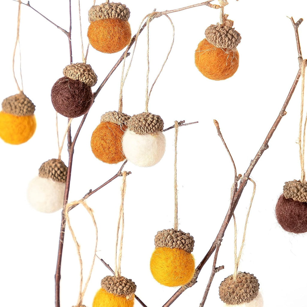 Boao 18 Pcs Felt Acorn Ornaments Fall Thanksgiving Wool Pom Acorn Ball Decor Hanging Pine Cone Garland with 32.8 ft Rope for Christmas Tree Woodland Farmhouse Mantel Wall Decor