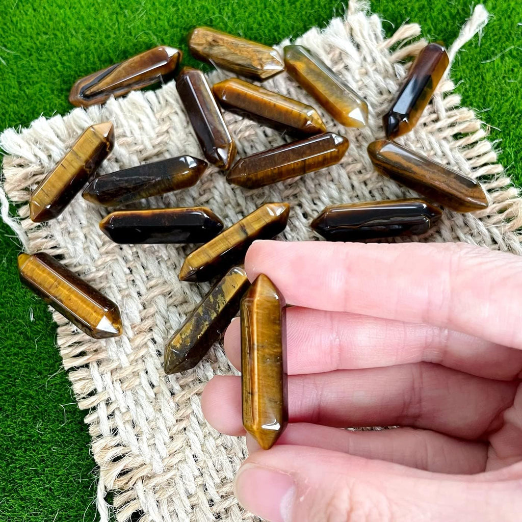 ZHIYUXI Tigers Eye Crystal Healing Crystals Tiger Eye Stone Gemstone Tumbled Polished Energy Reiki Healing Stone Wholesale Crystal Wands Decor Gifts 10 Pcs
