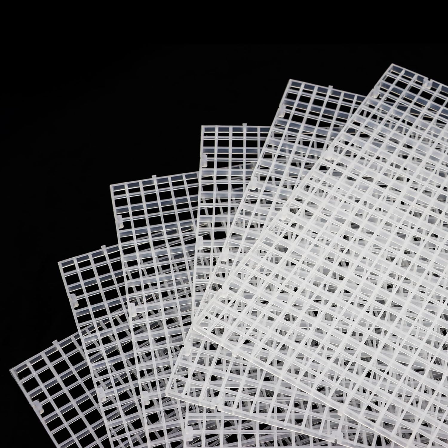 ALEGI Aquarium Fish Tank Divider Plastic Egg Crate Aquarium Filter Bottom Tray Plastic Grid (L 6pcs)